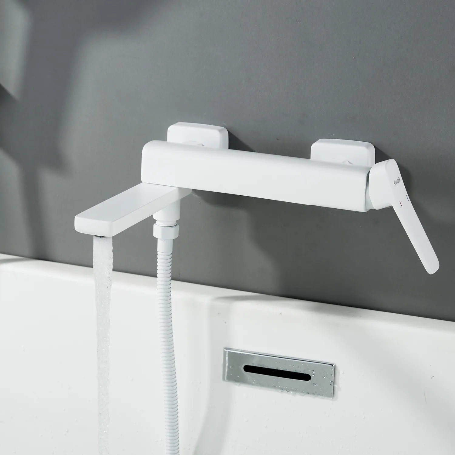 Смеситель для ванны Shevanik S9952C, белый