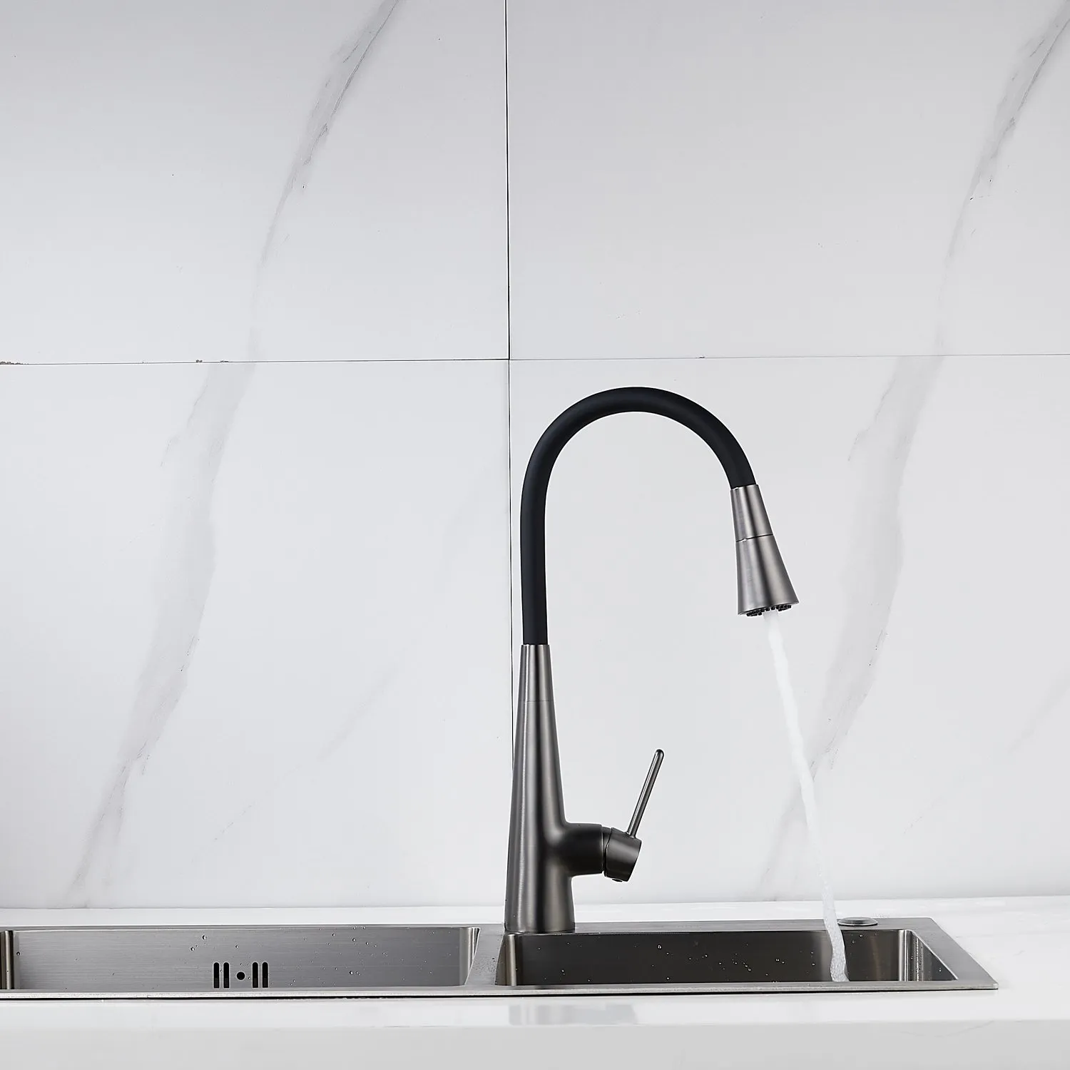 Смеситель для кухни с гибким изливом и режимом "душ" Rose R213T, оружейная сталь