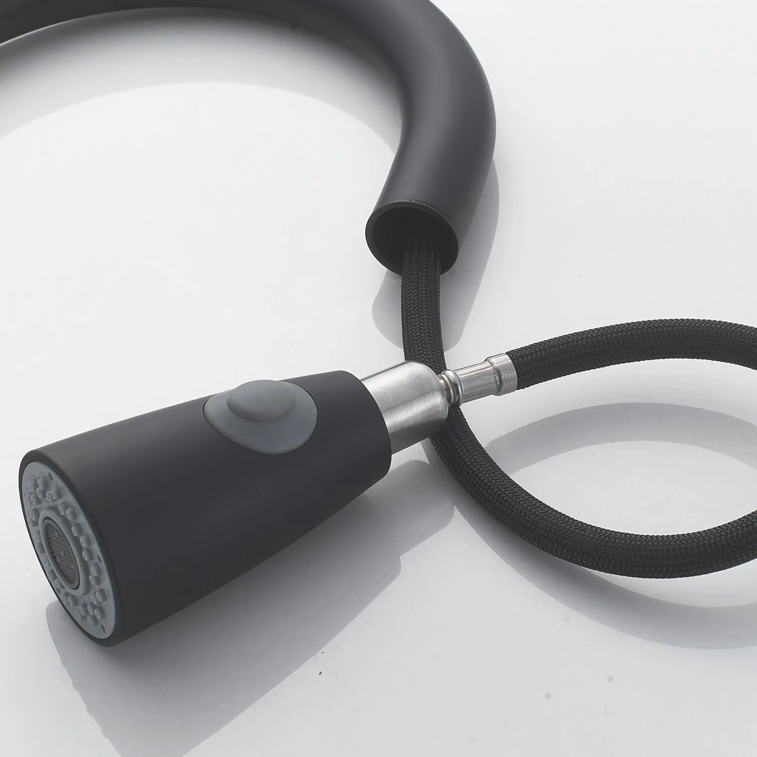 Смеситель для кухни с выдвижным изливом Raffine F213H, черный