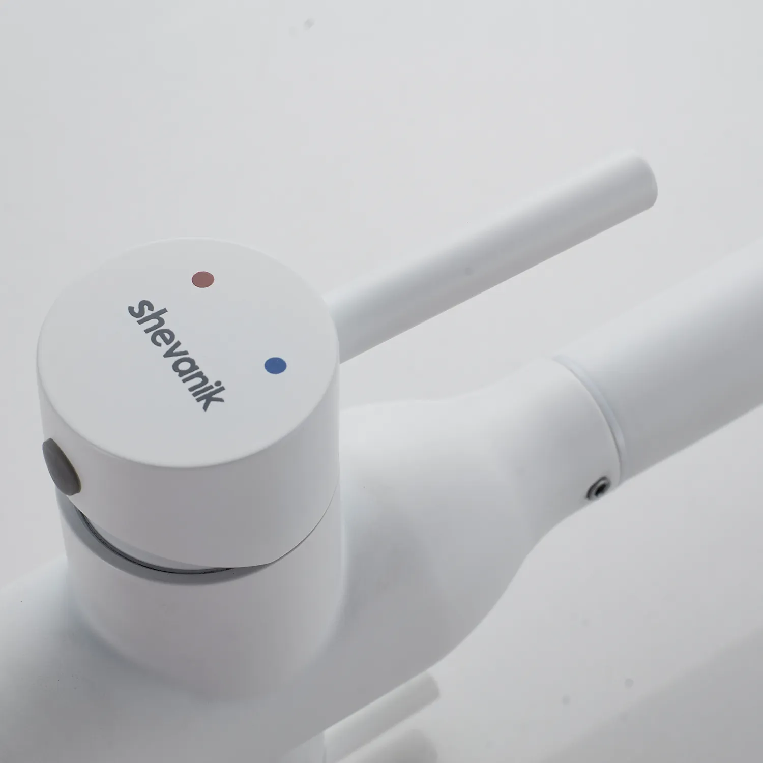 Смеситель для кухни с подключением фильтра Shevanik S248C, белый