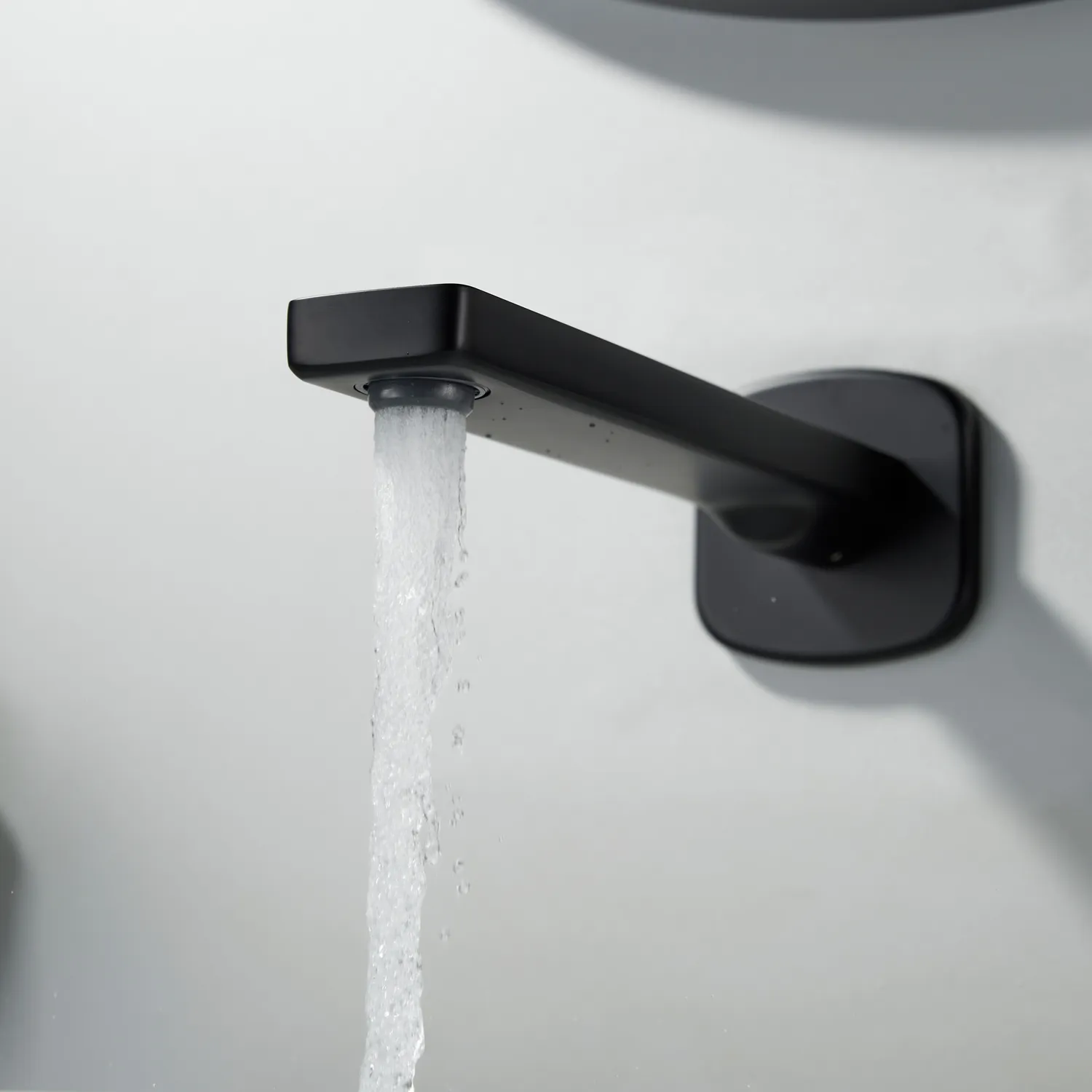 Смеситель для раковины встраиваемый Shevanik S9941H, черный