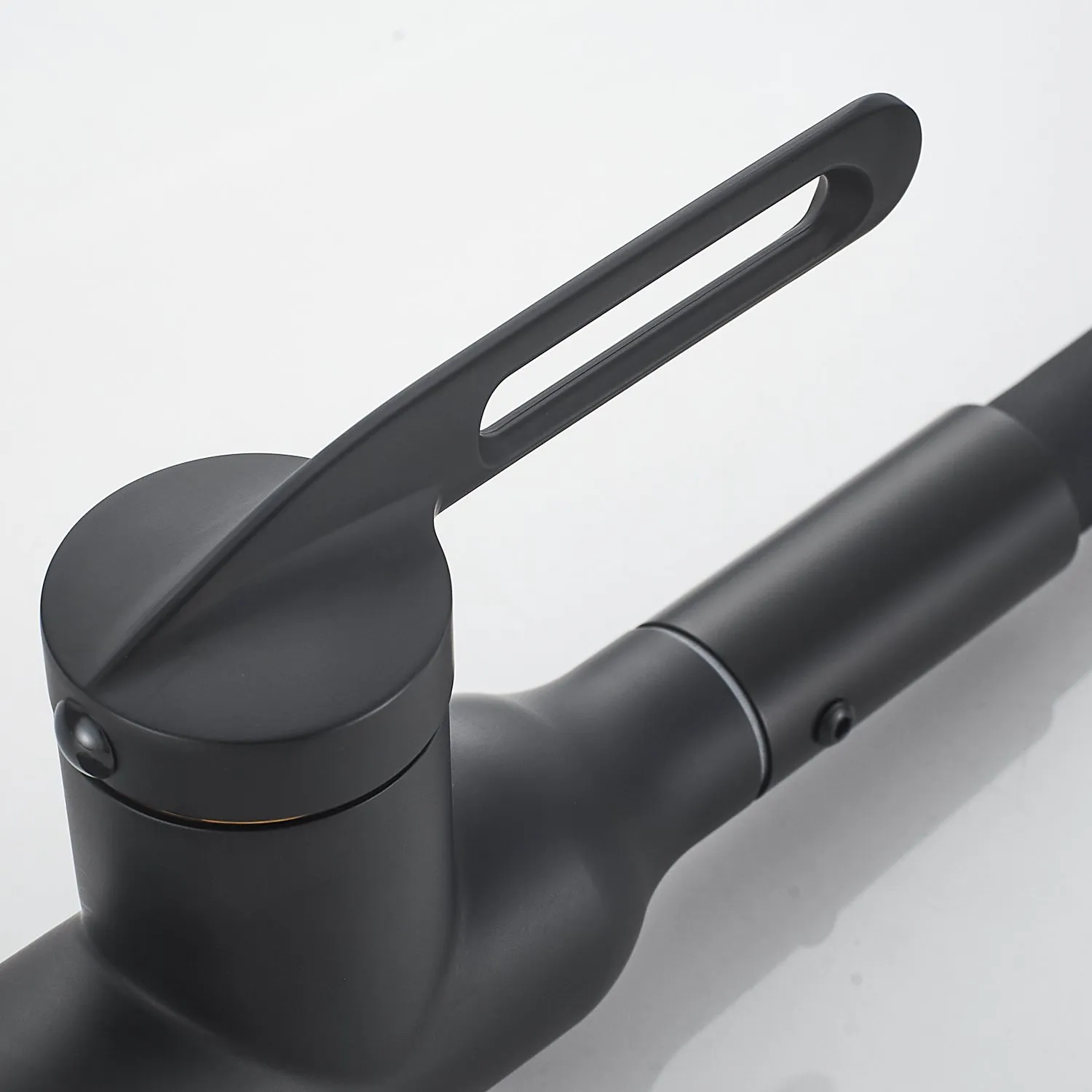 Смеситель для кухни с гибким изливом Raffine F303H-3, черный