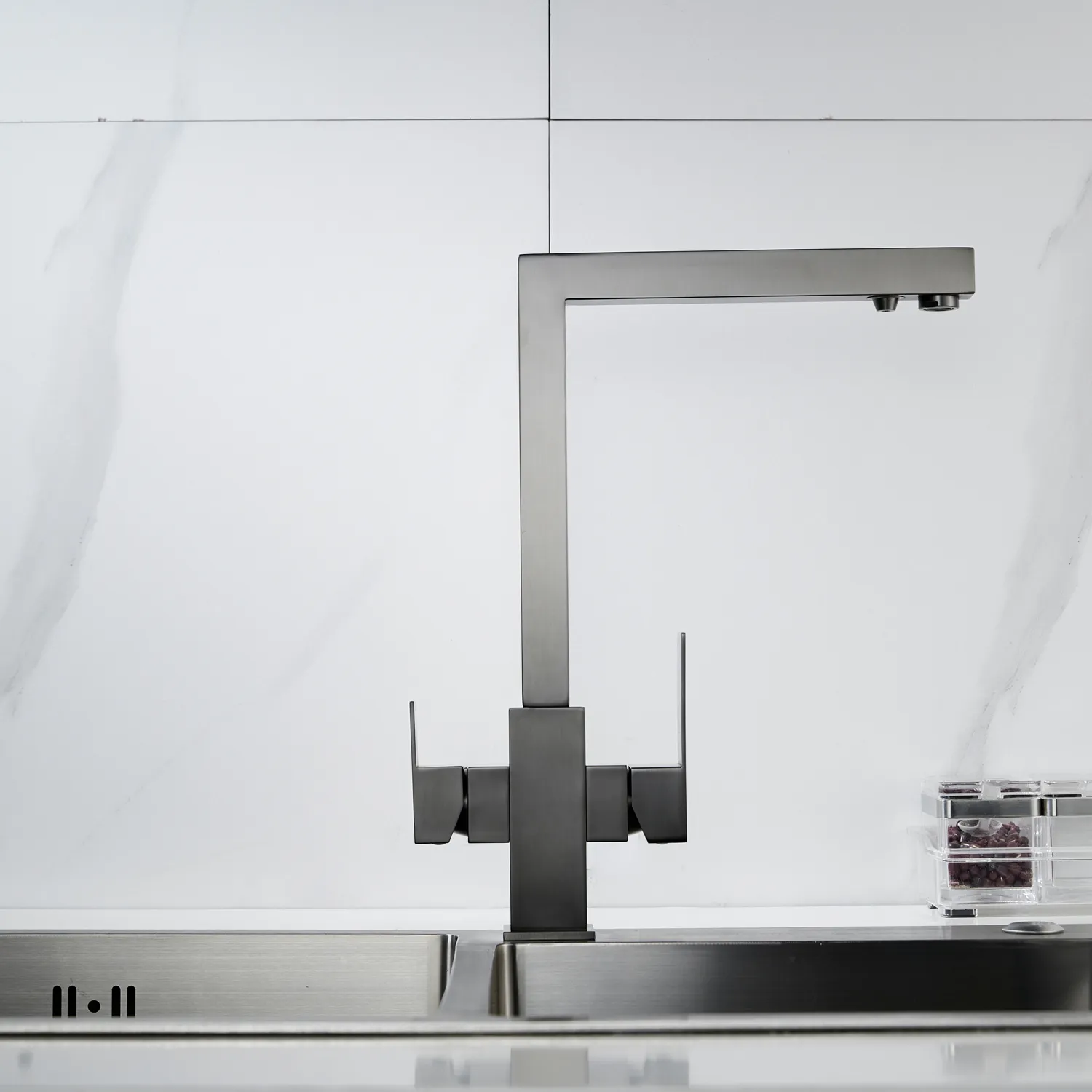 Смеситель для кухни с подключением фильтра Shevanik S148T, оружейная сталь