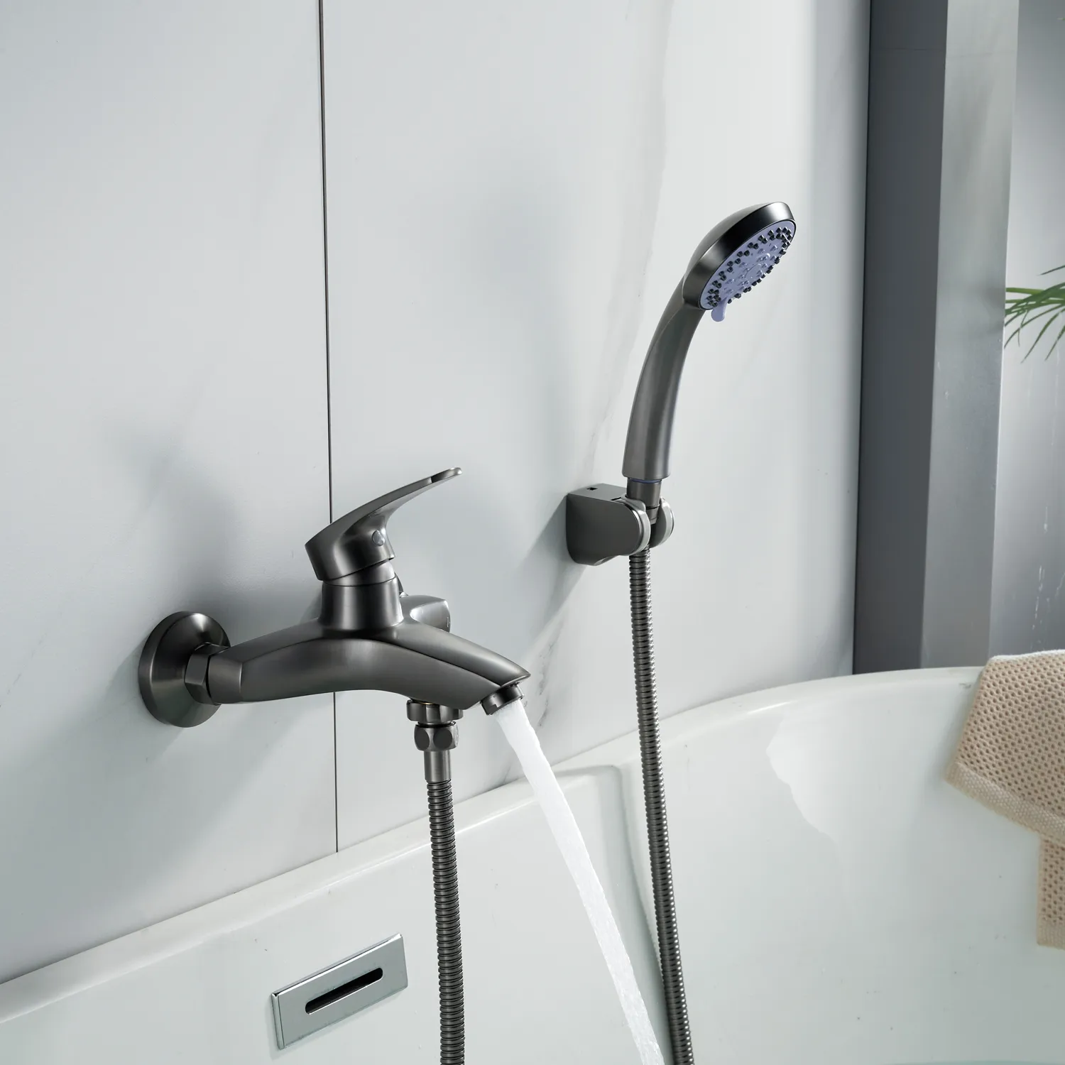 Смеситель для ванны Shevanik S5002T, оружейная сталь