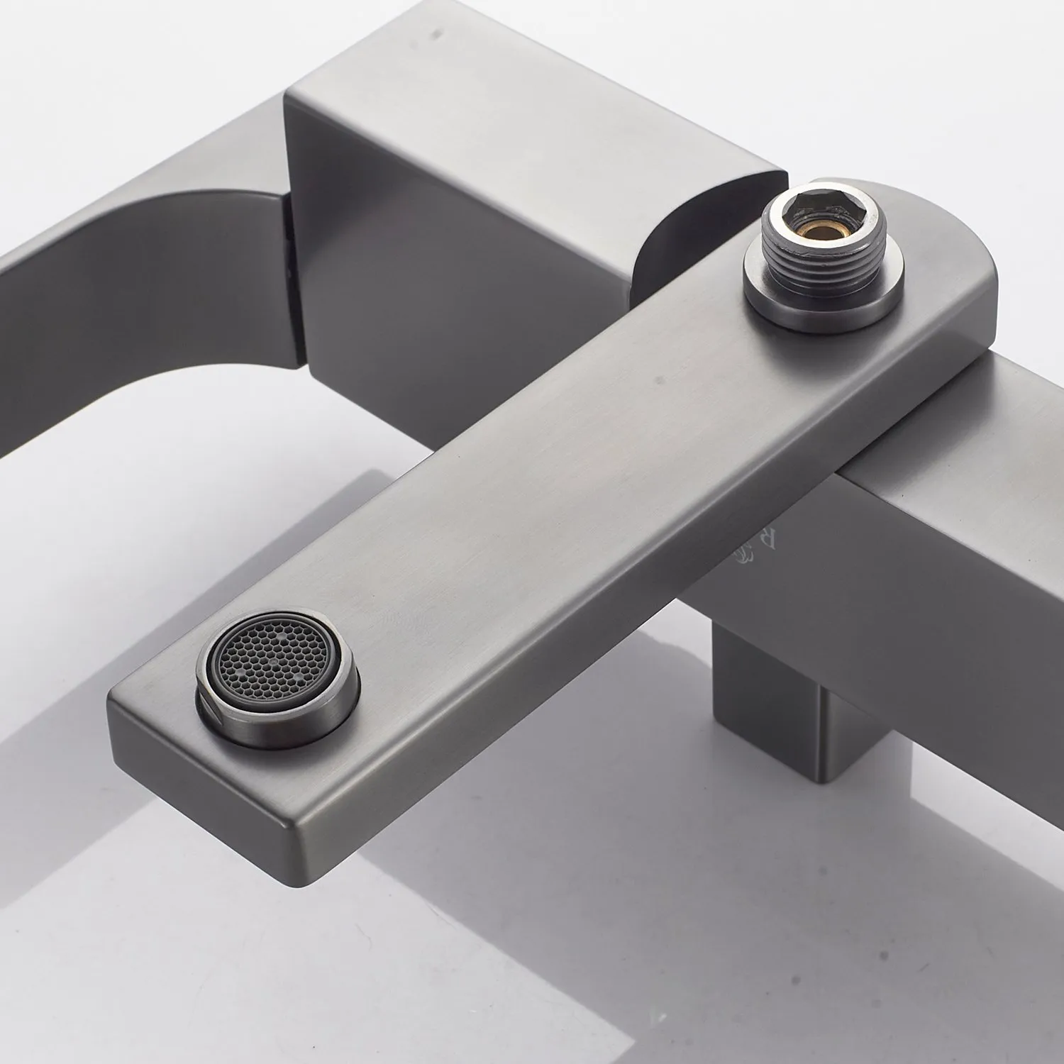 Душевая система Rose R1056T, оружейная сталь