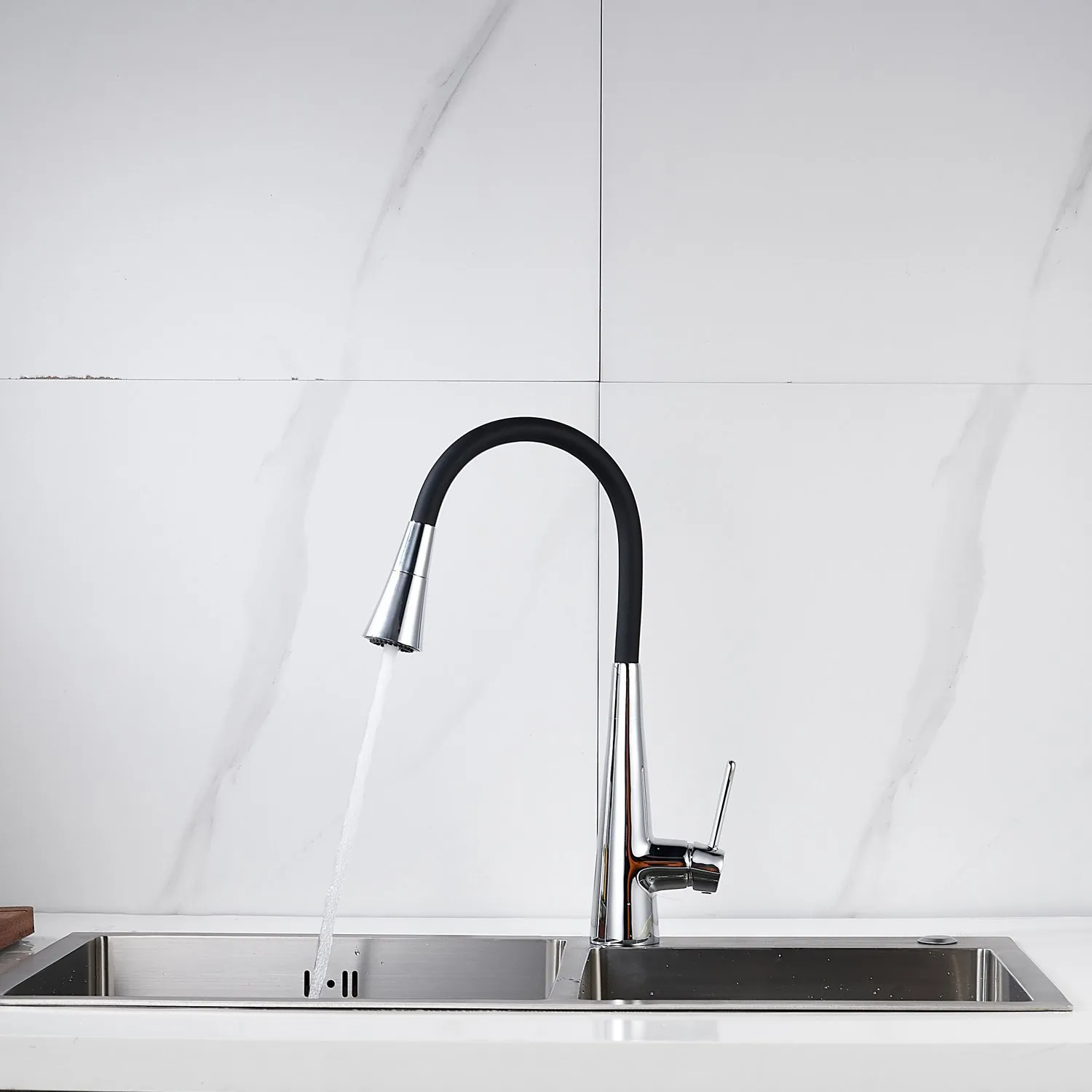 Смеситель для кухни с гибким изливом и режимом "душ" Rose R213, хром