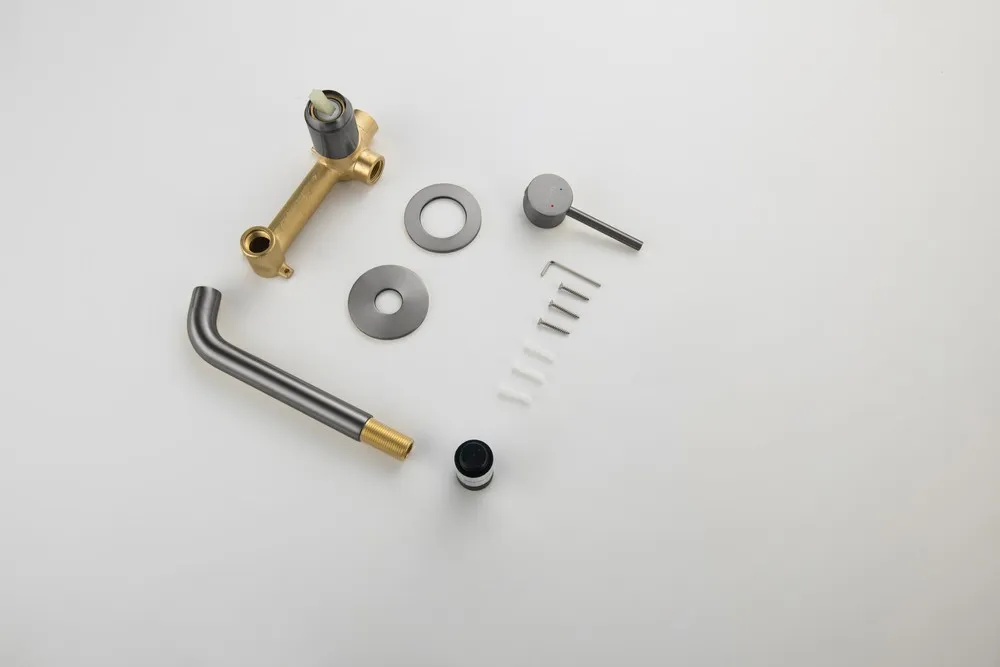 AQ1313BGM ЕВРОПА смеситель для раковины настенный 2 отв. (внешняя и скрытая часть), шлиф. черный хром