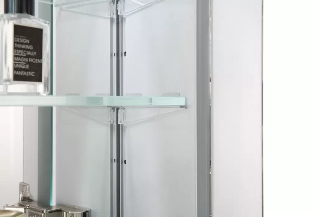 AQ7504-MLC Алюминиевый зеркальный шкаф с подсветкой 500*700*133,крепеж. Одна зеркальная дверца, две стекл.полки, круговая подсветка, антизапотевание