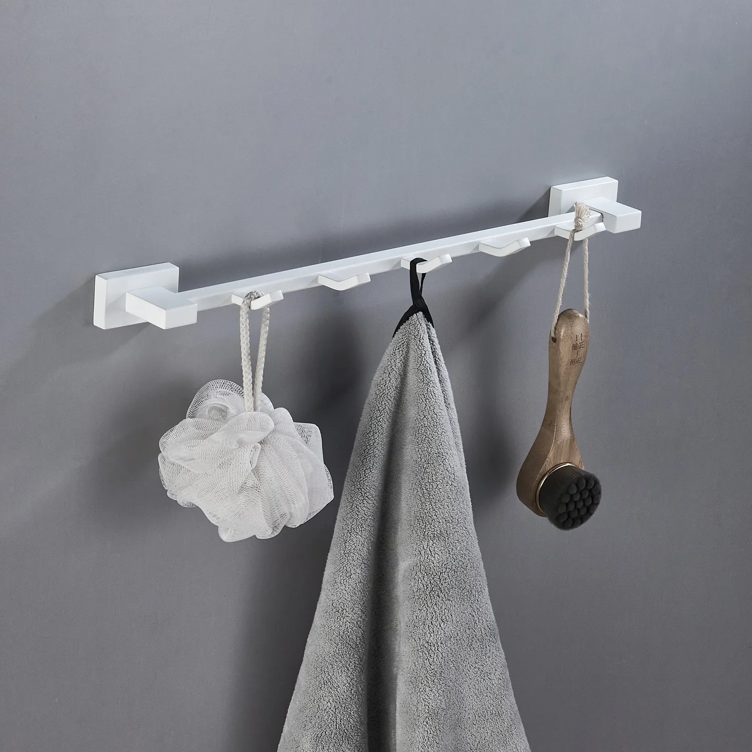 Планка с крючками Shevanik SG5651C, белый