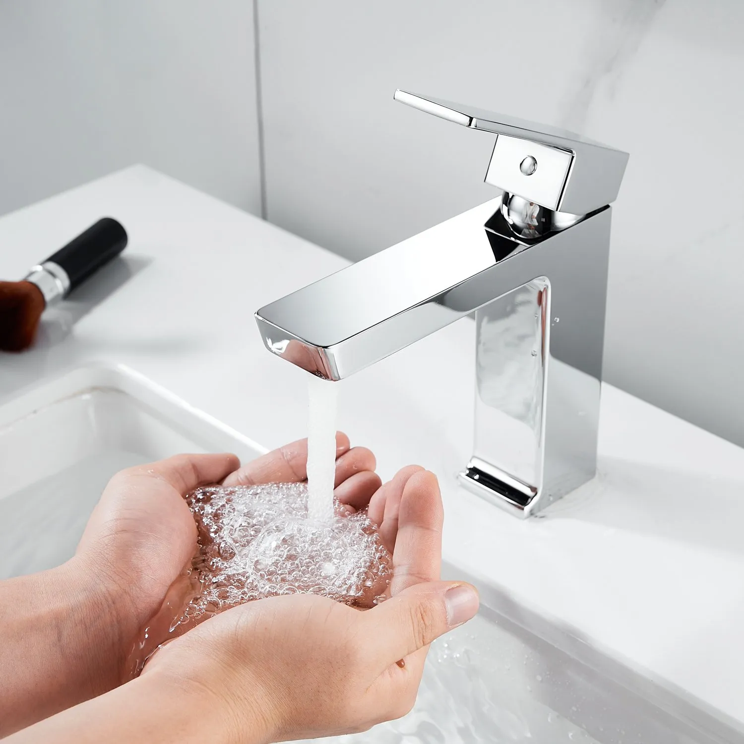 Смеситель для раковины Rose R1801-1, хром