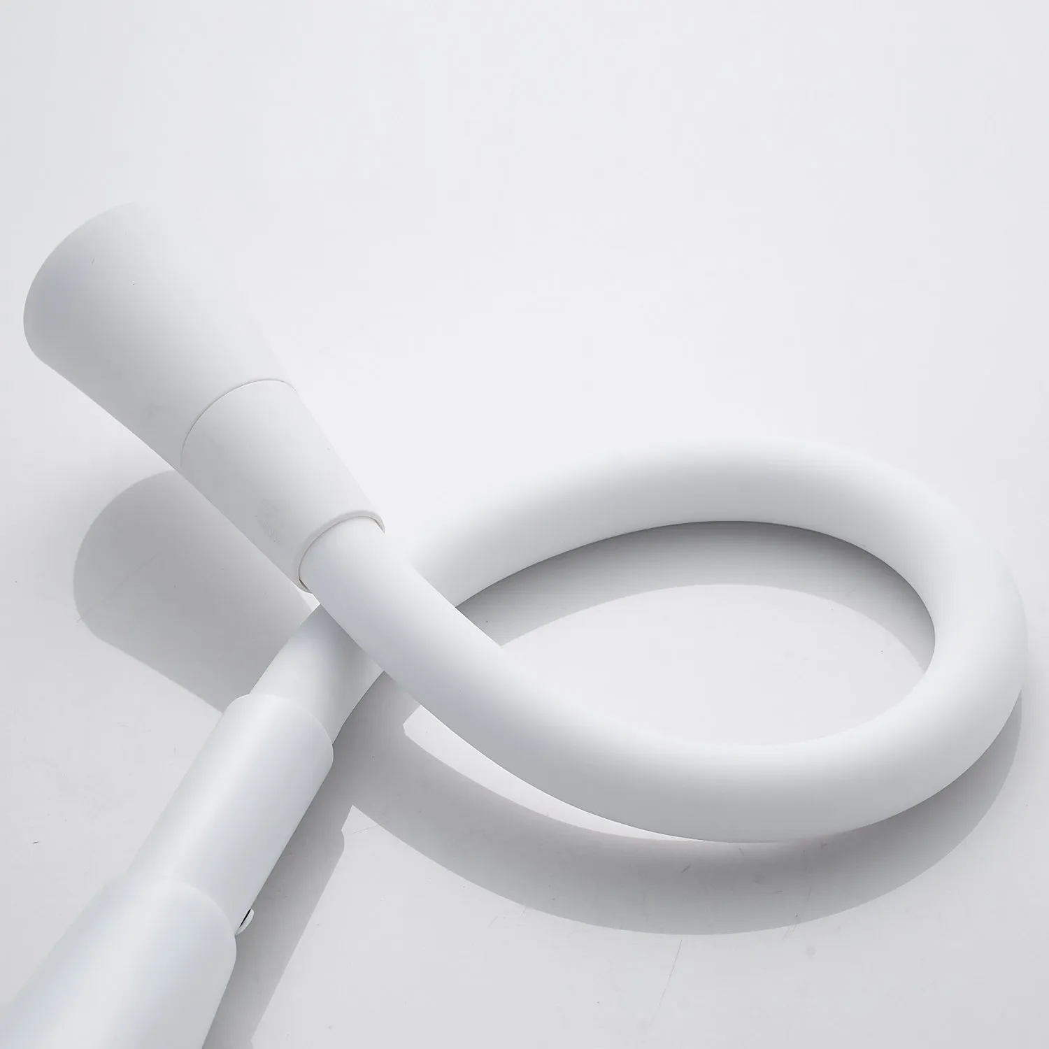 Смеситель для кухни с гибким изливом Shevanik S543C-1, белый