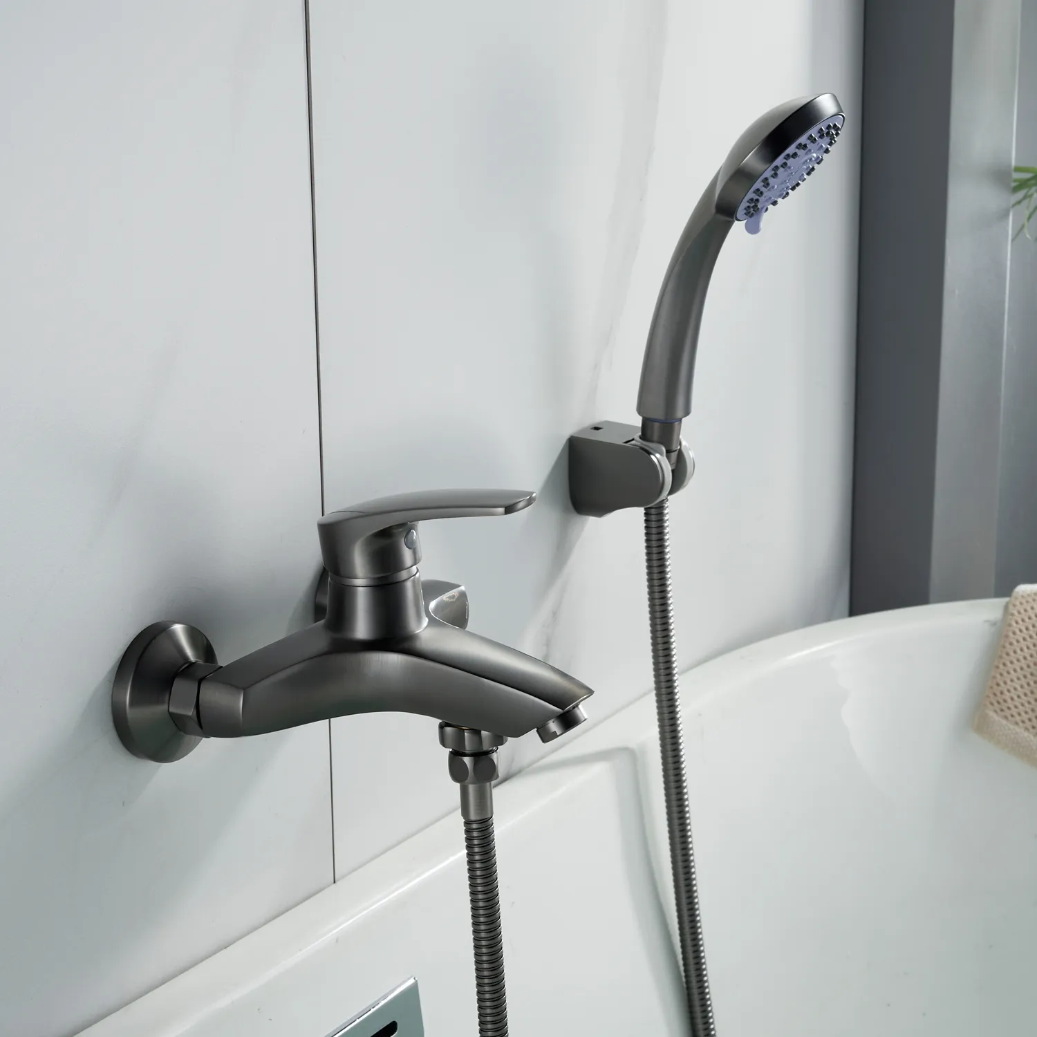 Смеситель для ванны Shevanik S5002T, оружейная сталь