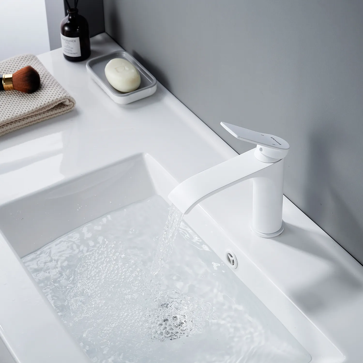 Смеситель для раковины Shevanik S4101C, белый