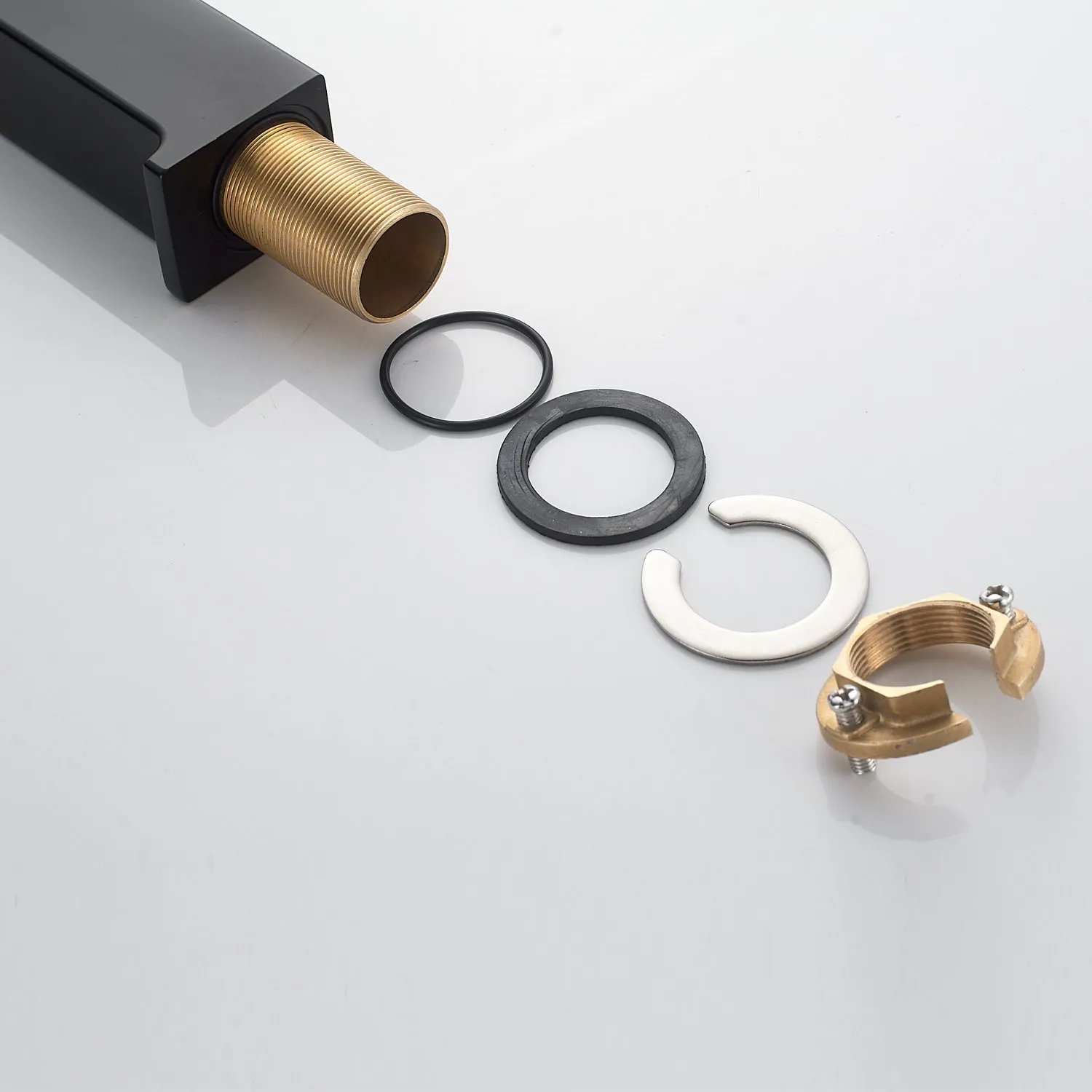 Смеситель для раковины высокий Rose R18H R1811H-1, черный