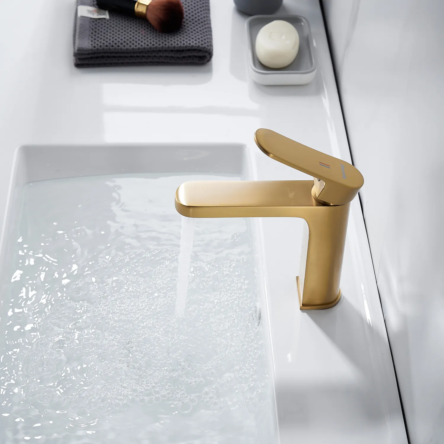 Смеситель для раковины Shevanik S4501G, золотой сатин