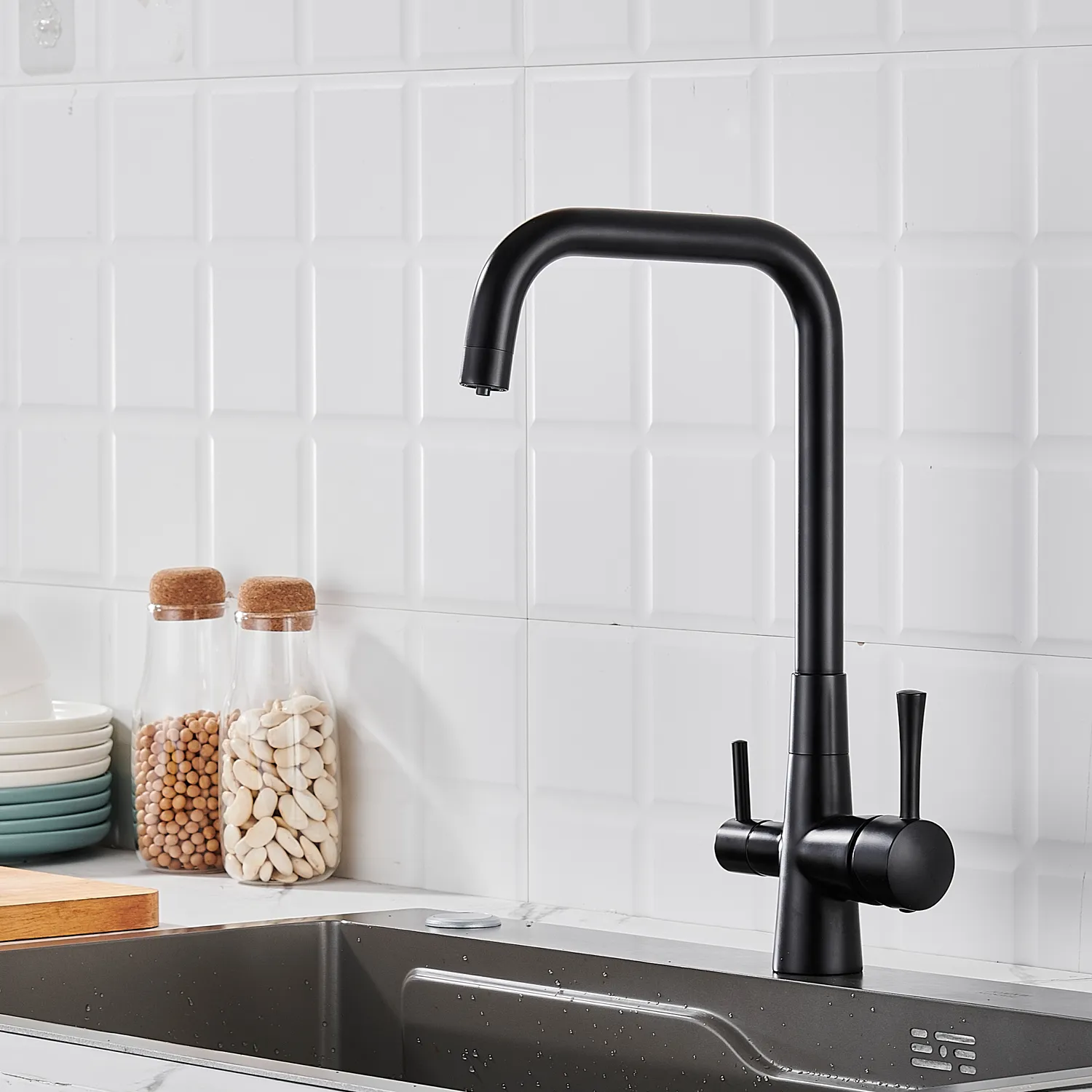 Смеситель для кухни с подключением фильтра Shevanik S528H, черный