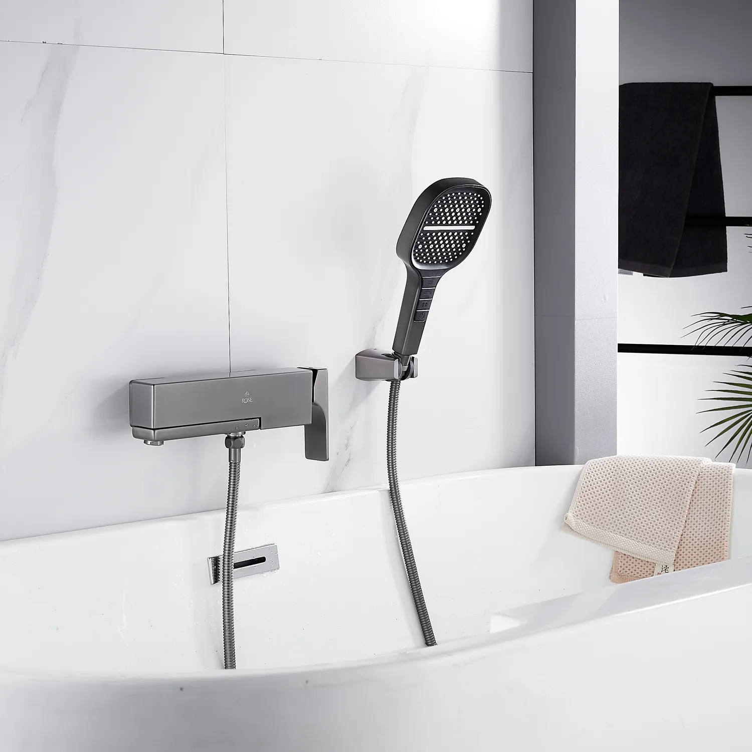 Смеситель для ванны Rose R1002T, оружейная сталь