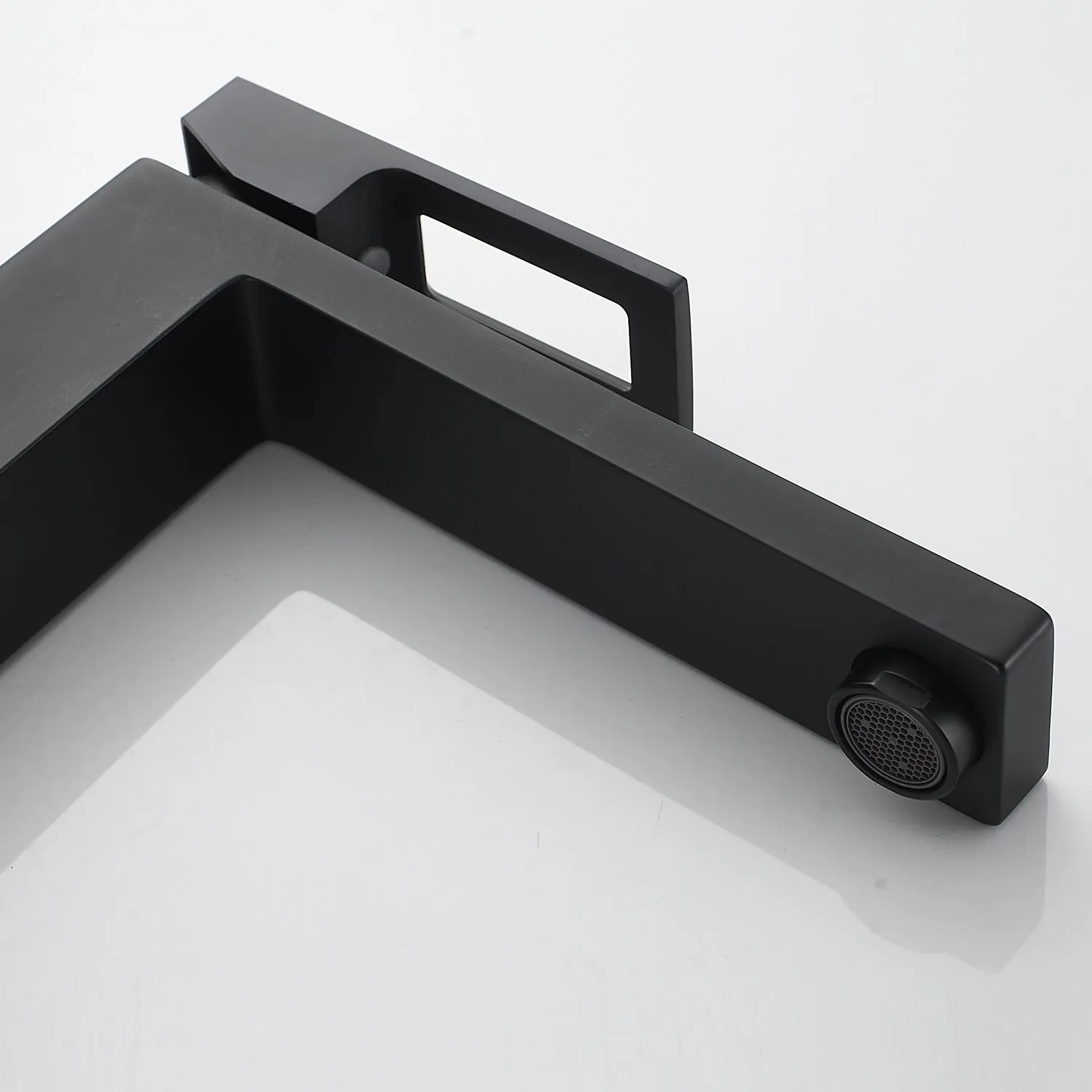 Смеситель для раковины высокий  Raffine F1196H, черный