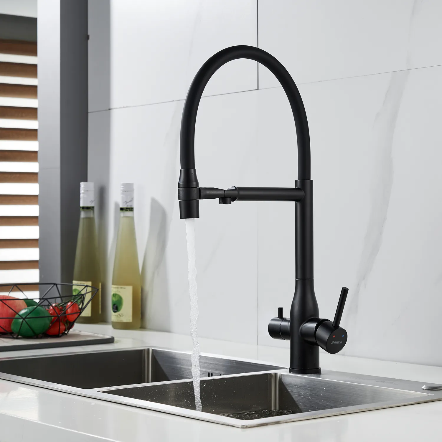 Смеситель для кухни с гибким изливом и подключением фильтра Shevanik S378H, черный