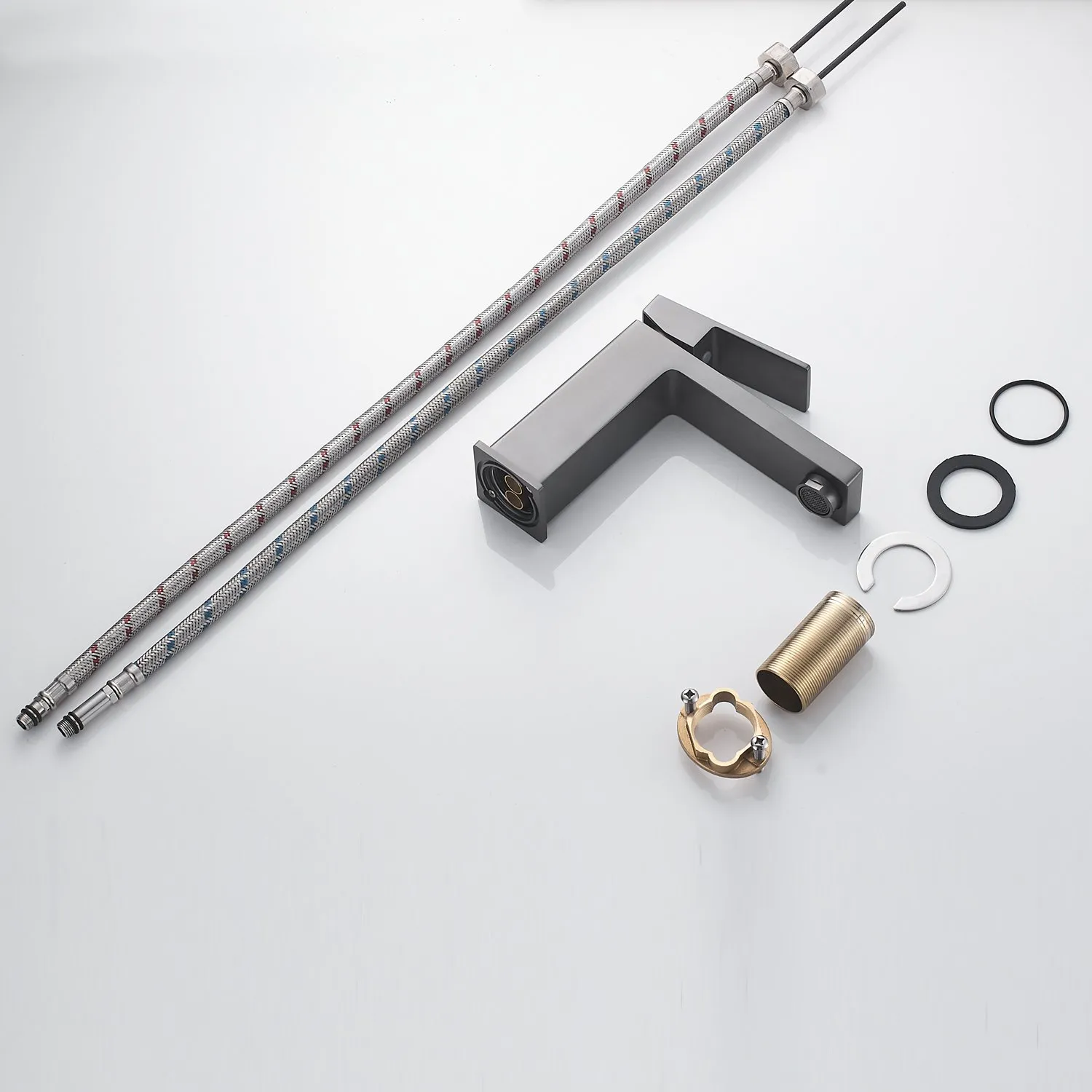 Смеситель для раковины Shevanik S9601T, оружейная сталь