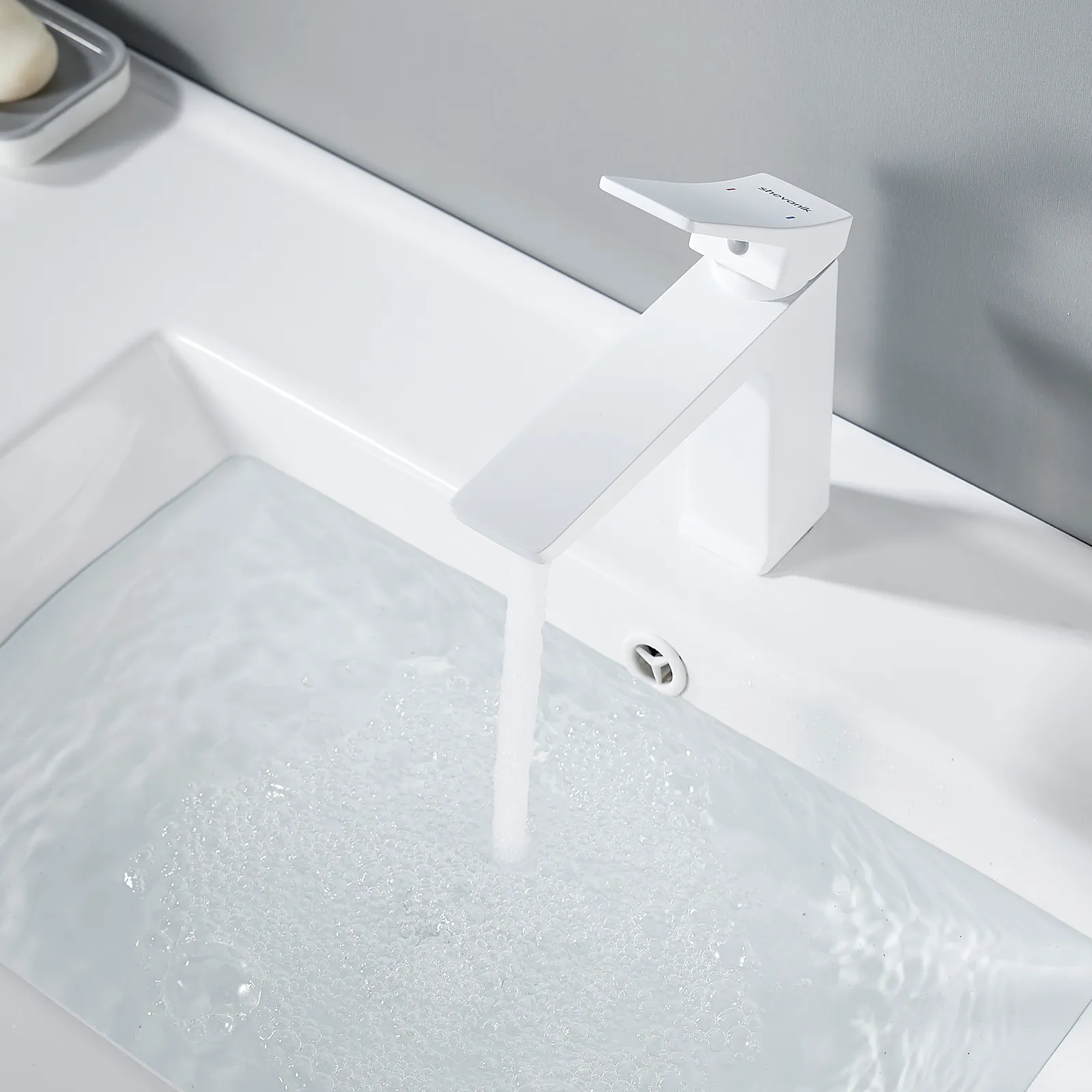 Смеситель для раковины Shevanik S4401C, белый