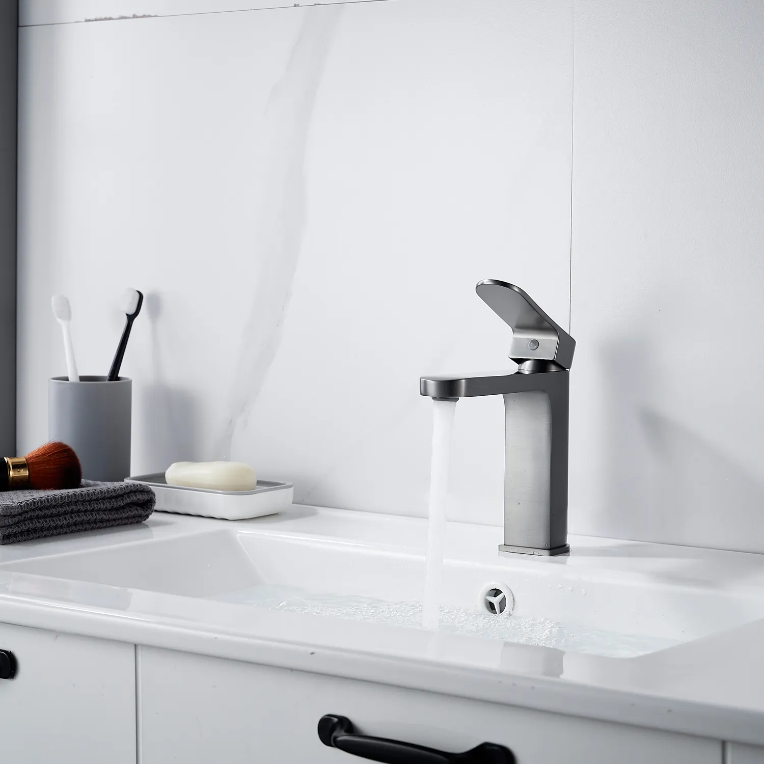 Смеситель для раковины Shevanik S4501T, оружейная сталь