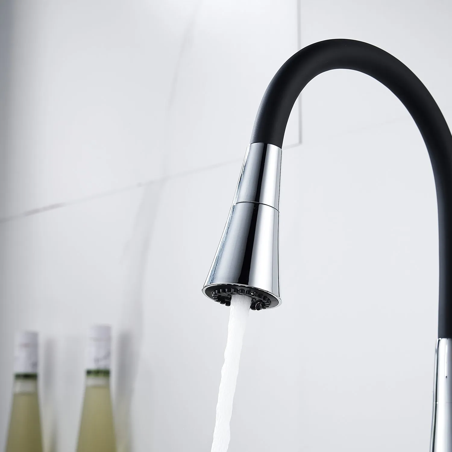 Смеситель для кухни с гибким изливом и режимом "душ" Rose R213, хром