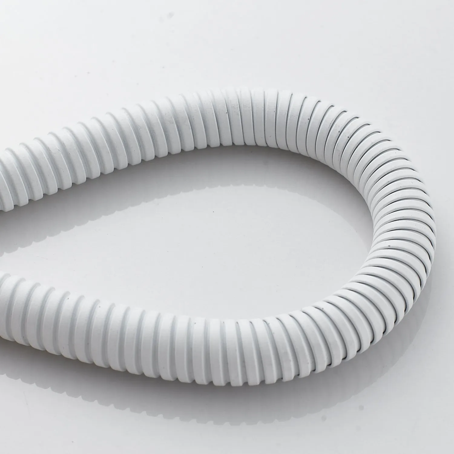 Шланг Shevanik SE17-10 (100 см), белый