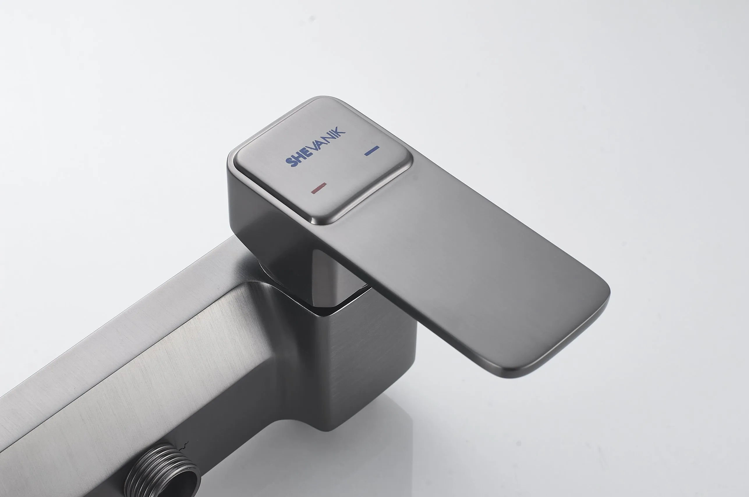 Душевая система Shevanik S9736T, оружейная сталь