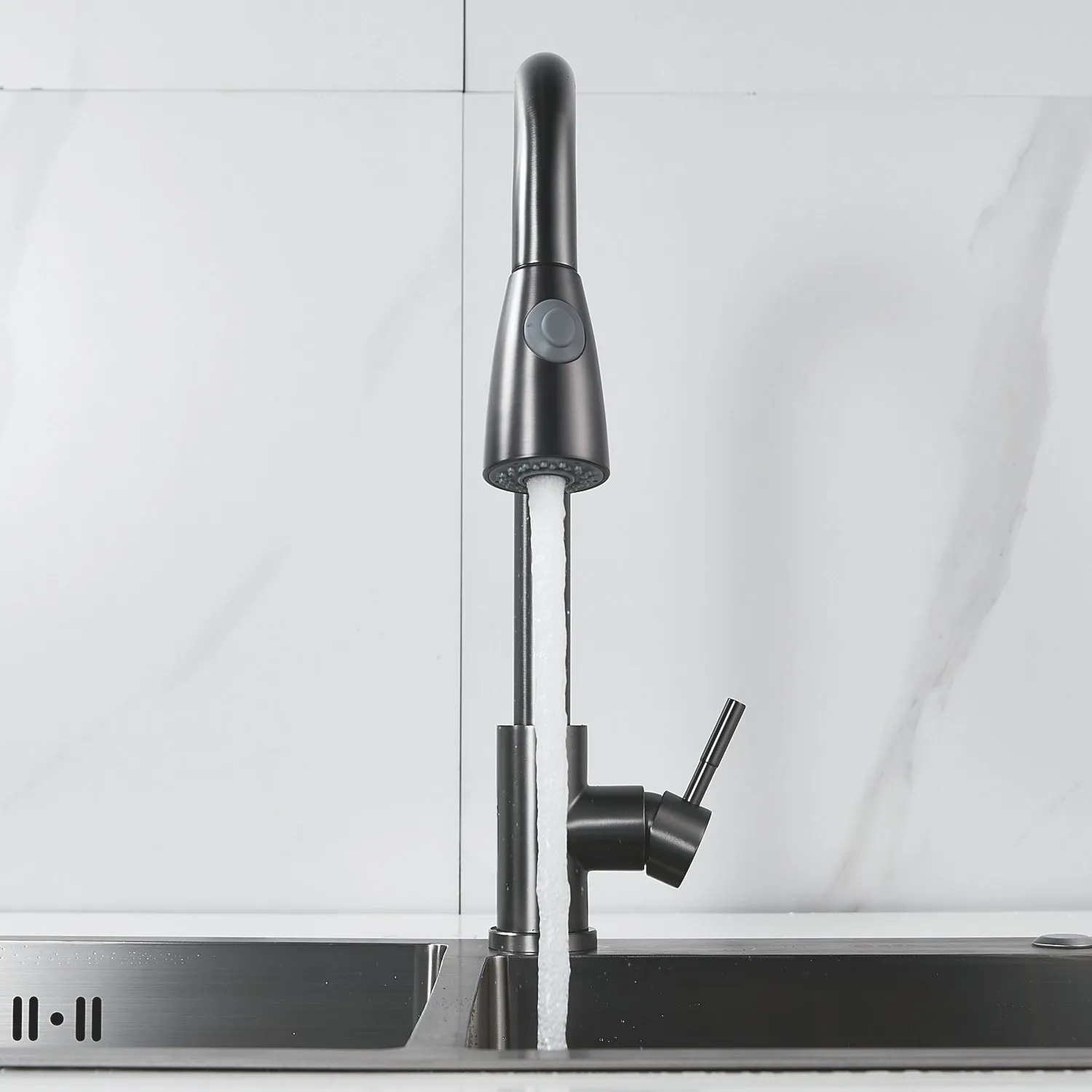 Смеситель для кухни с выдвижным изливом Raffine F213T, оружейная сталь