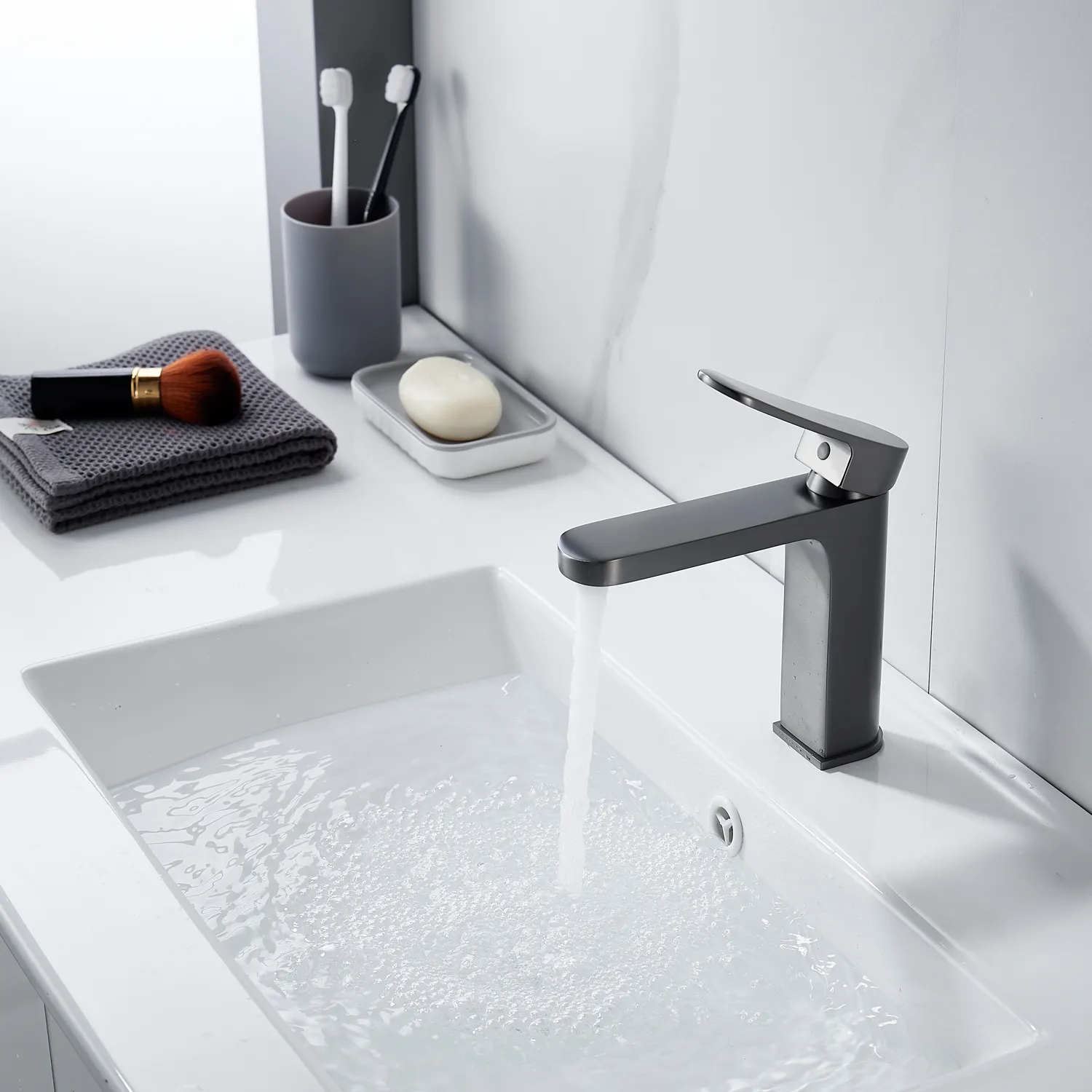 Смеситель для раковины Shevanik S4501T, оружейная сталь