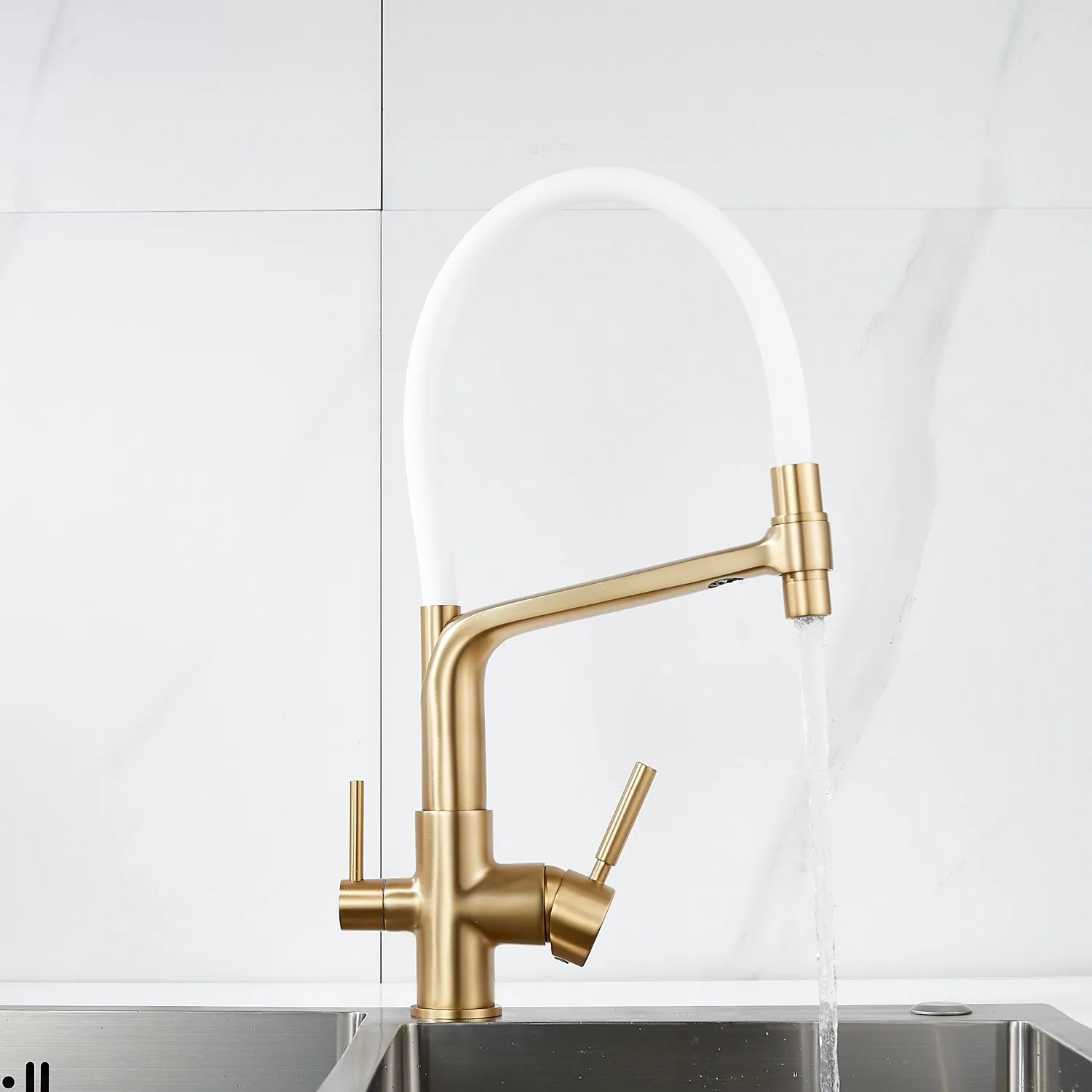 Смеситель для кухни с подключением фильтра воды Rose R658G, золотой сатин