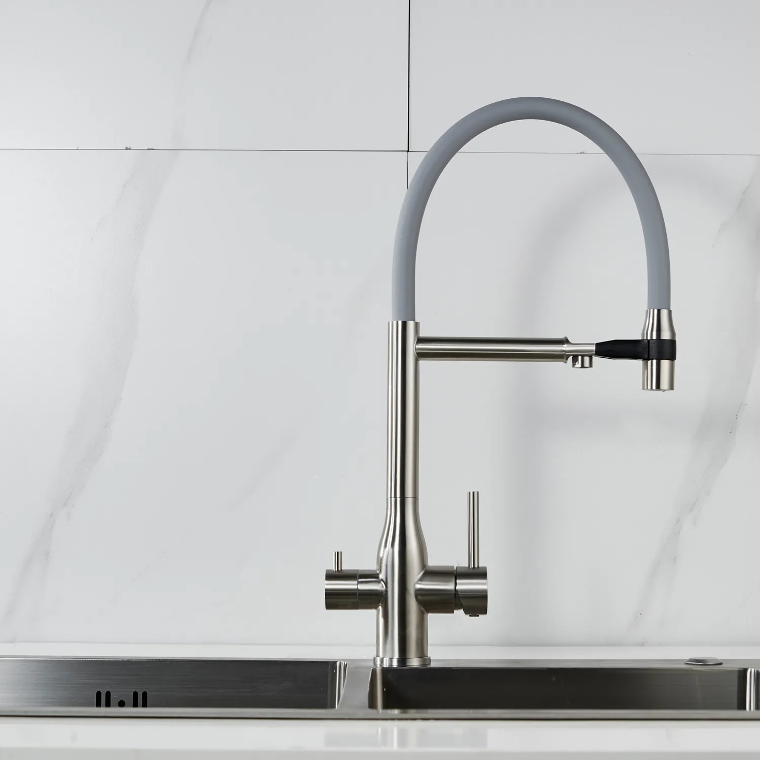 Смеситель для кухни с гибким изливом и подключением фильтра Shevanik S378L, сатин