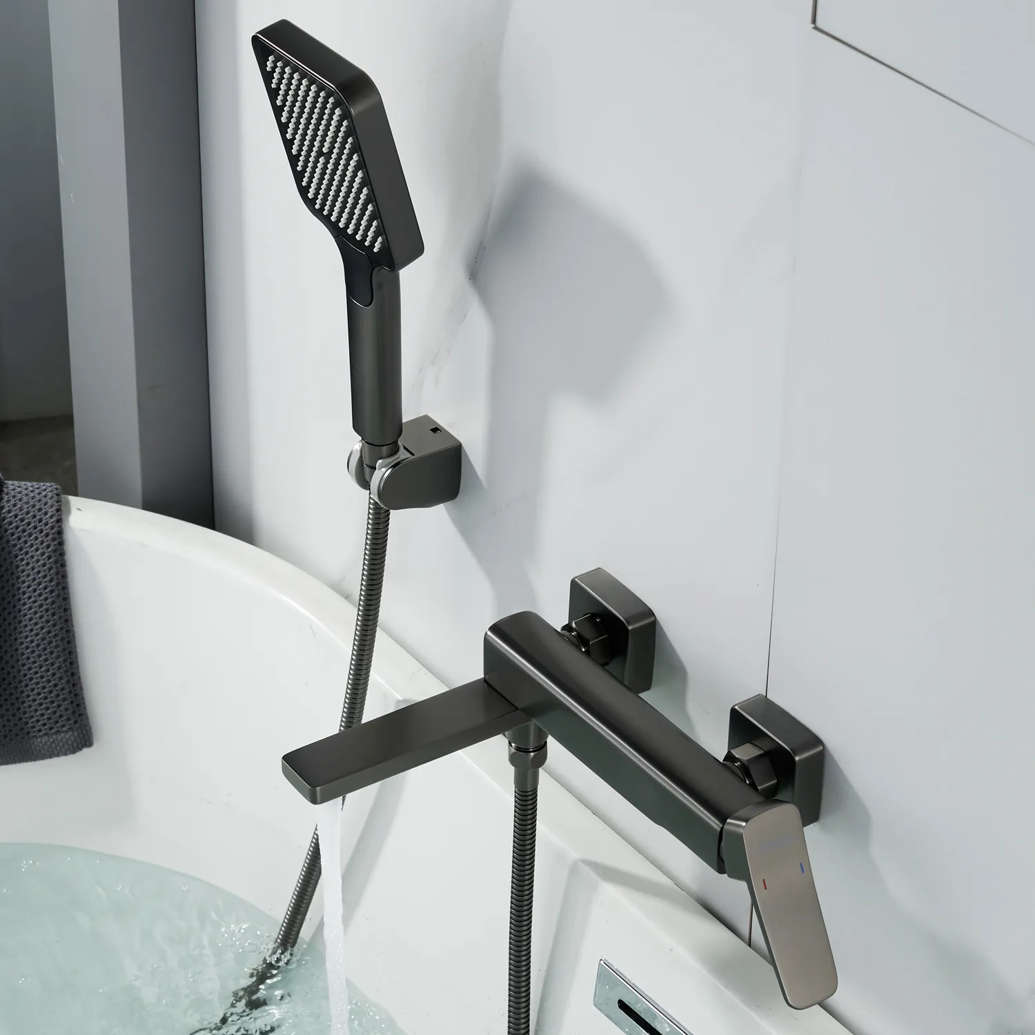 Смеситель для ванны Shevanik S9952T, оружейная сталь