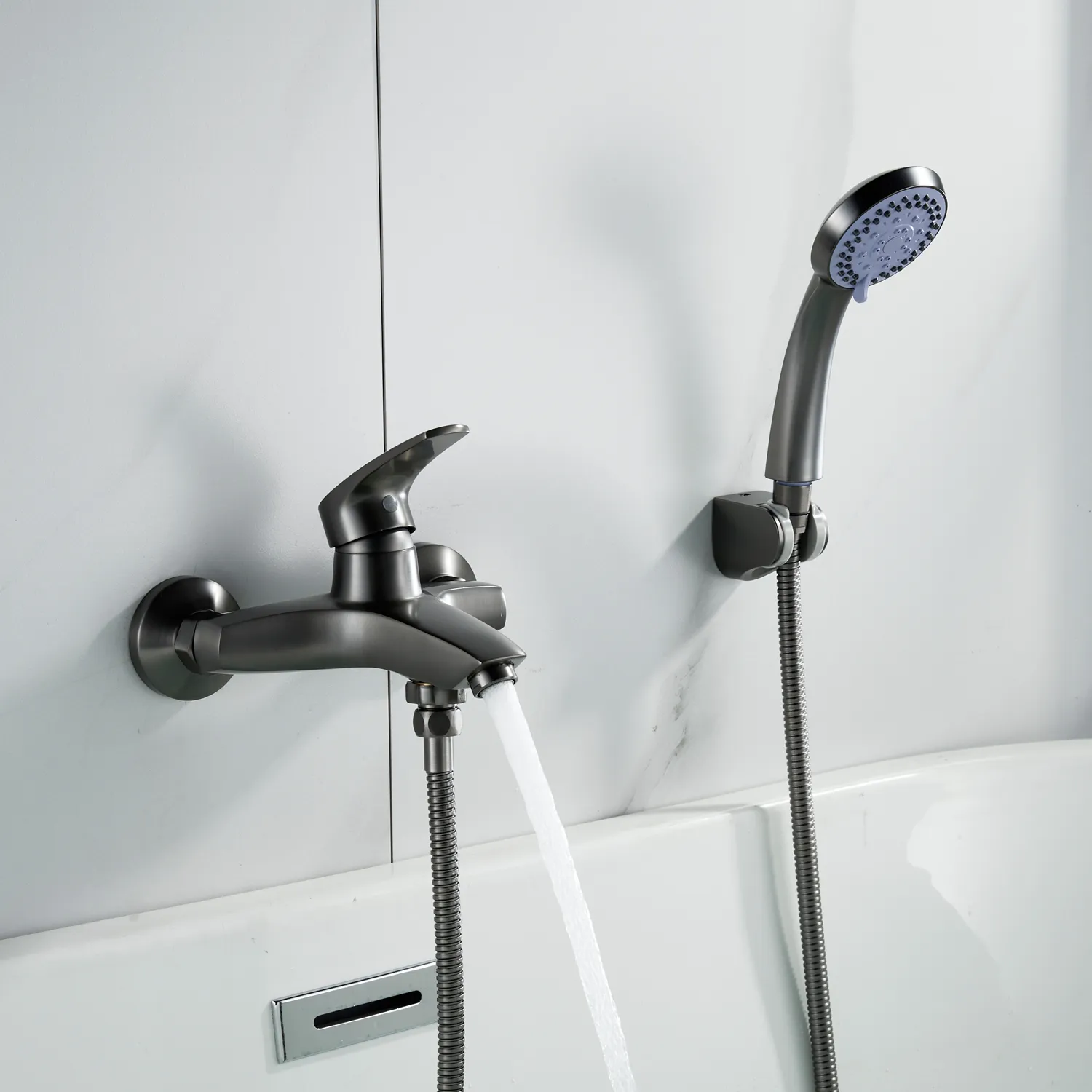 Смеситель для ванны Shevanik S5002T, оружейная сталь