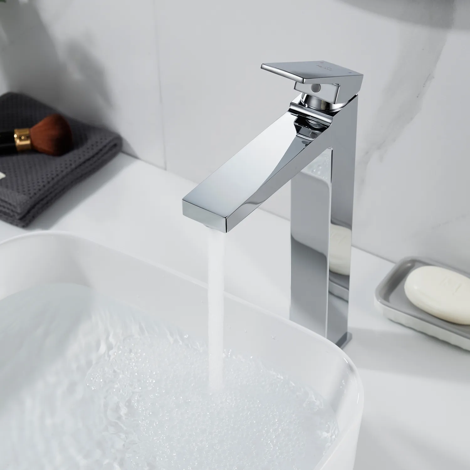 Смеситель для раковины высокий Rose R2811, хром