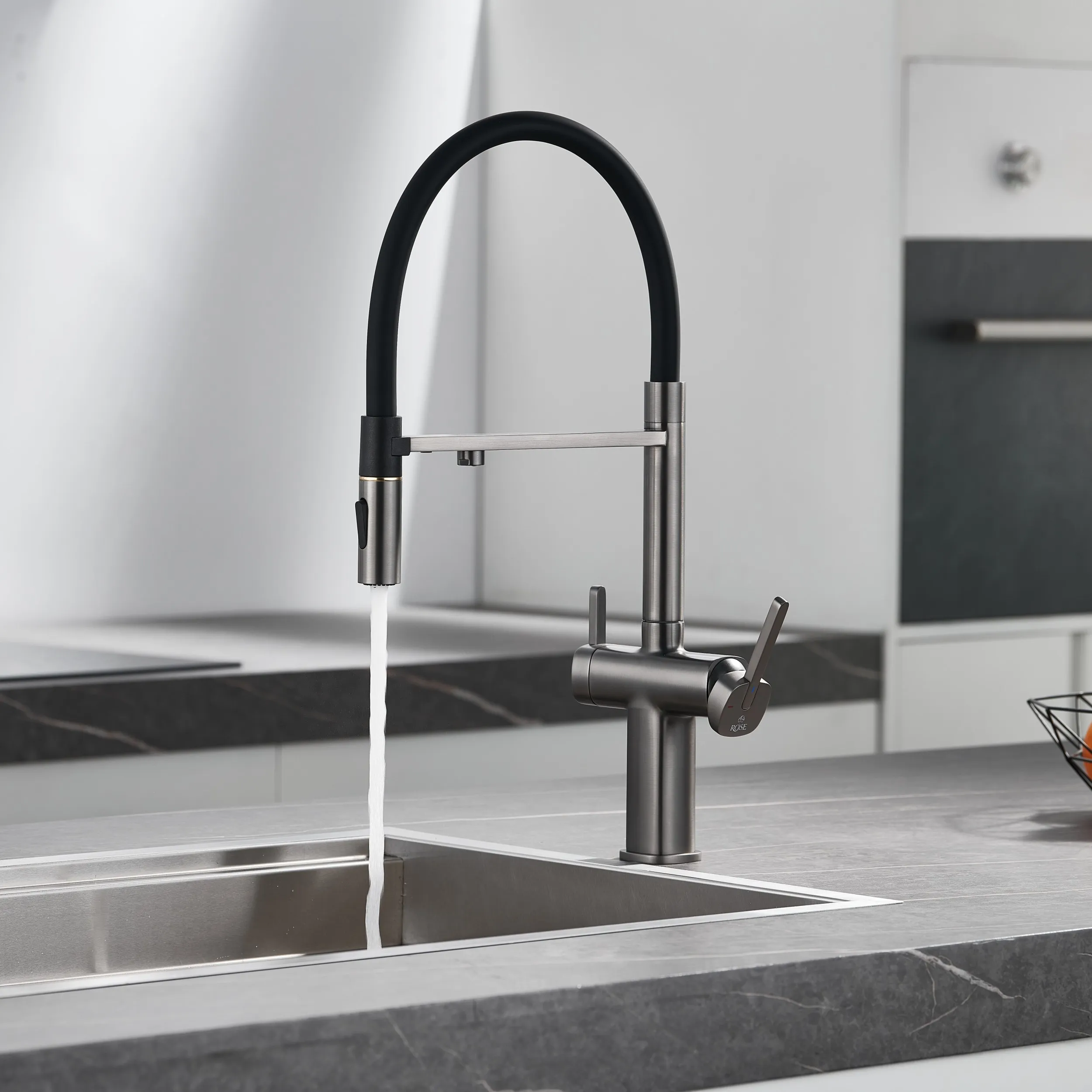 Смеситель для кухни с подключением фильтра для воды Rose R358T, оружейная сталь