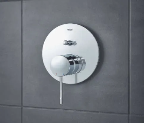 Смеситель для ванны GROHE Essence New встраиваемый без излива, хром (арт. 24058001)