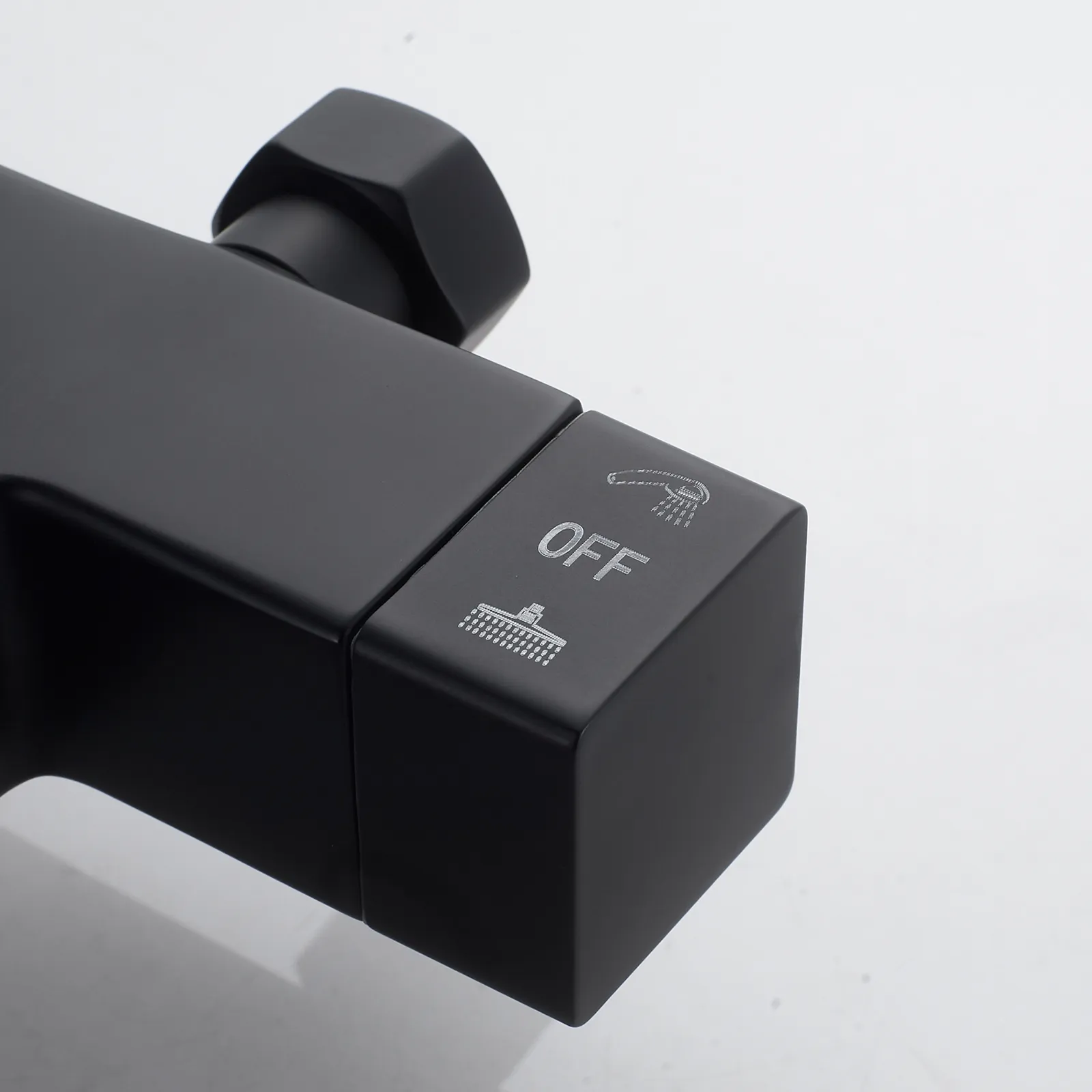 Душевая система Shevanik S4636H, черный