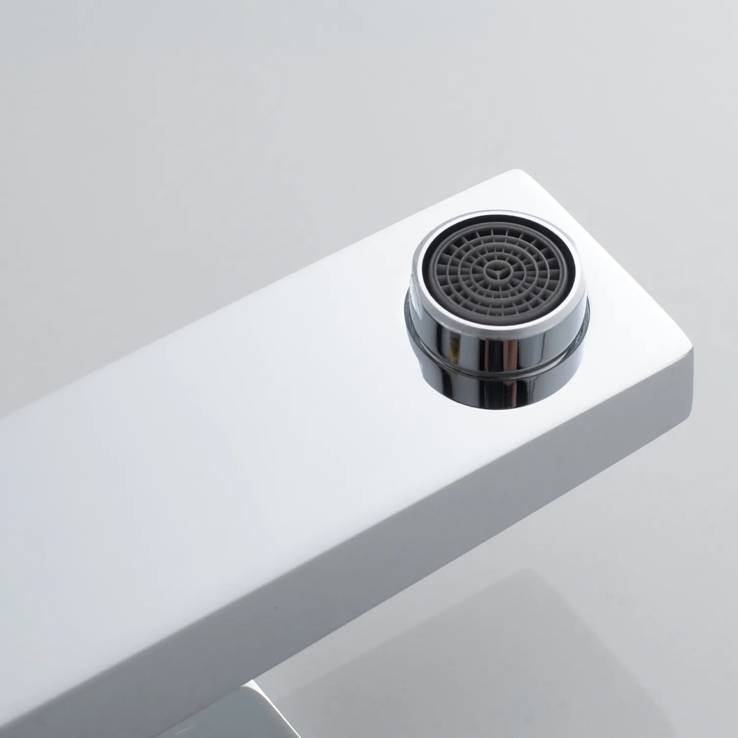 Смеситель для раковины Rose R2801, хром