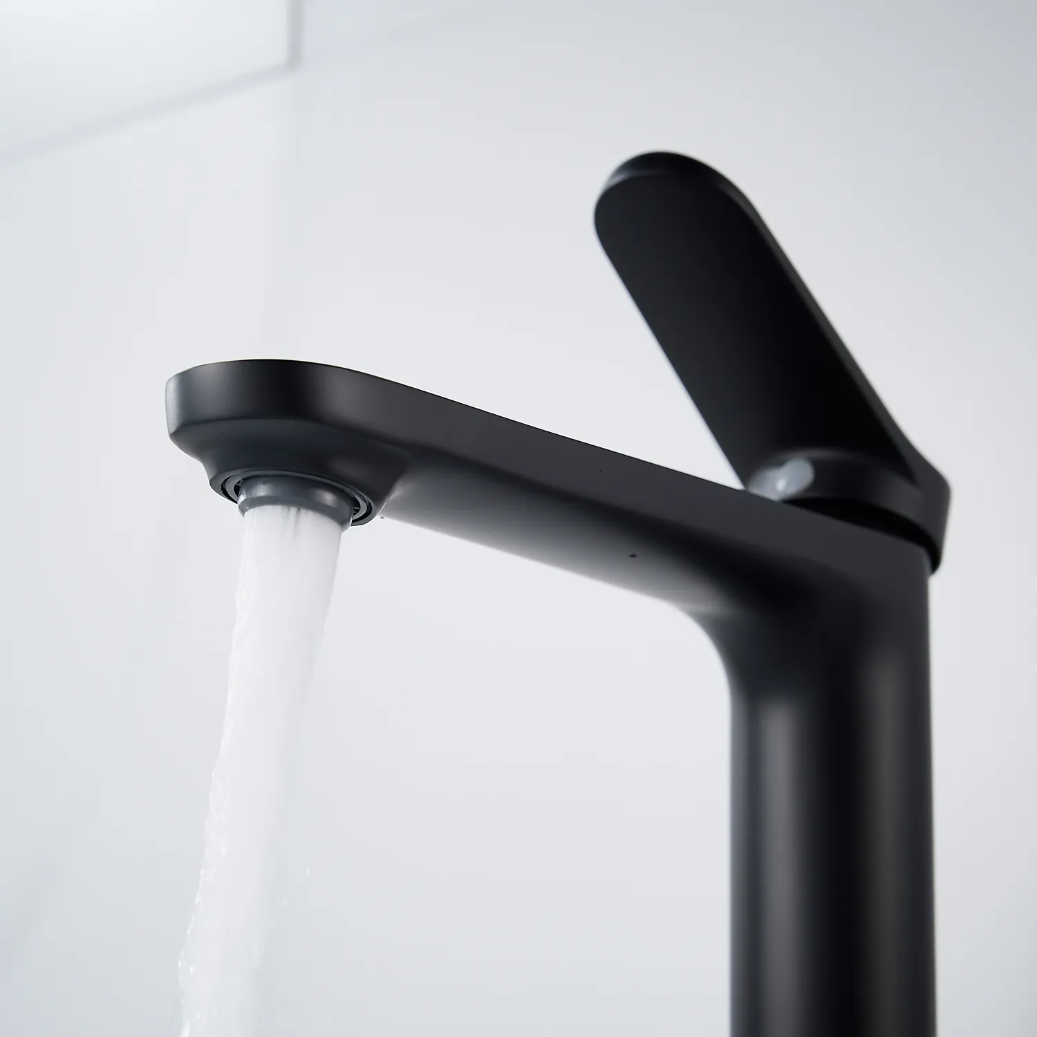 Смеситель для раковины высокий Shevanik S4311H, черный