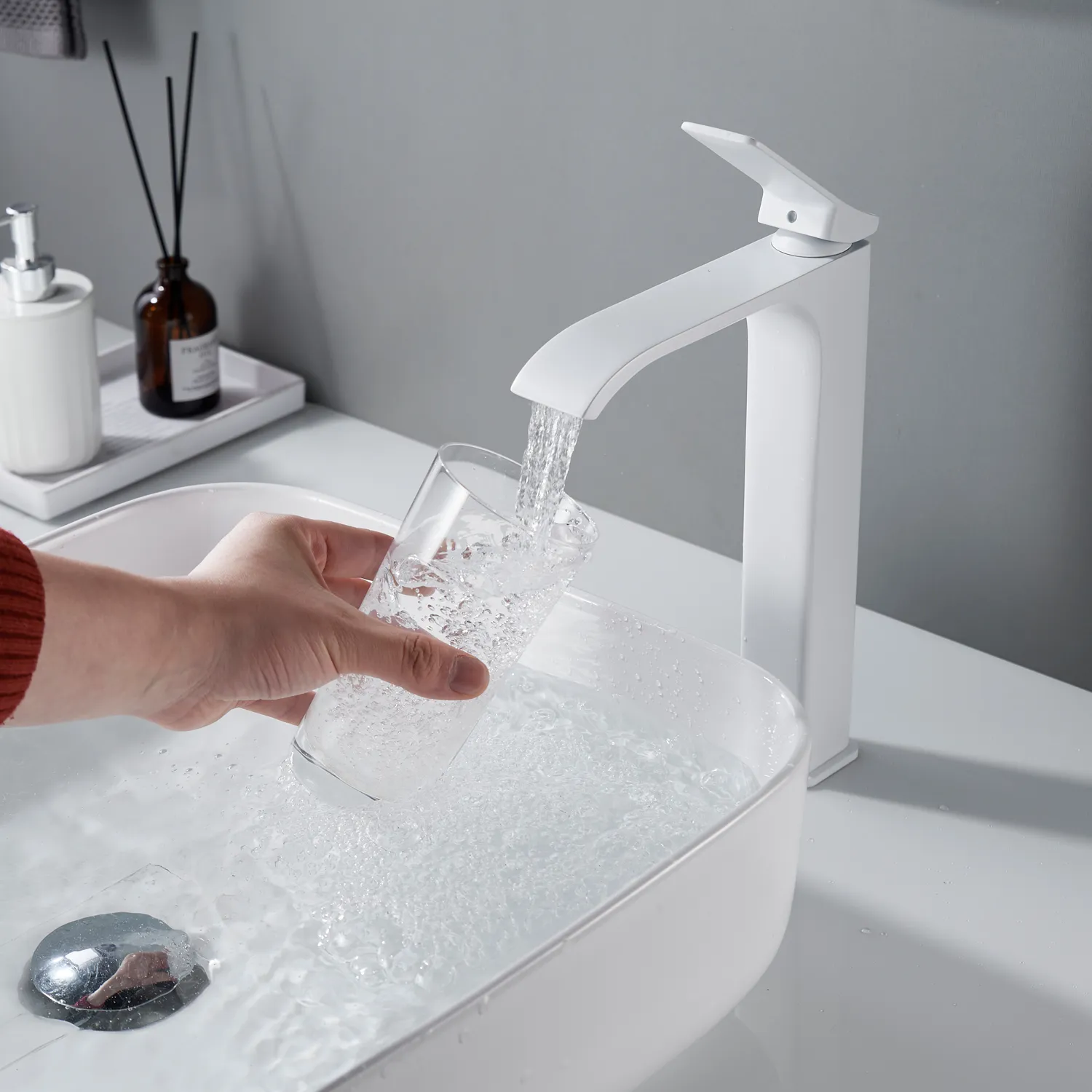 Смеситель для раковины высокий Shevanik S4011C, белый