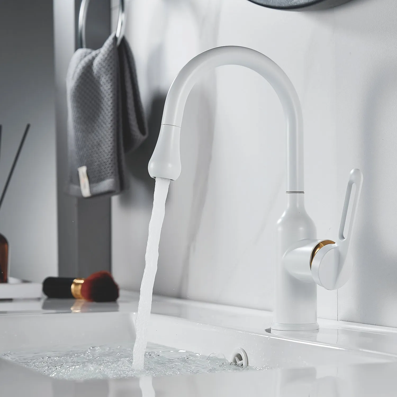 Смеситель для раковины Raffine F101C, белый