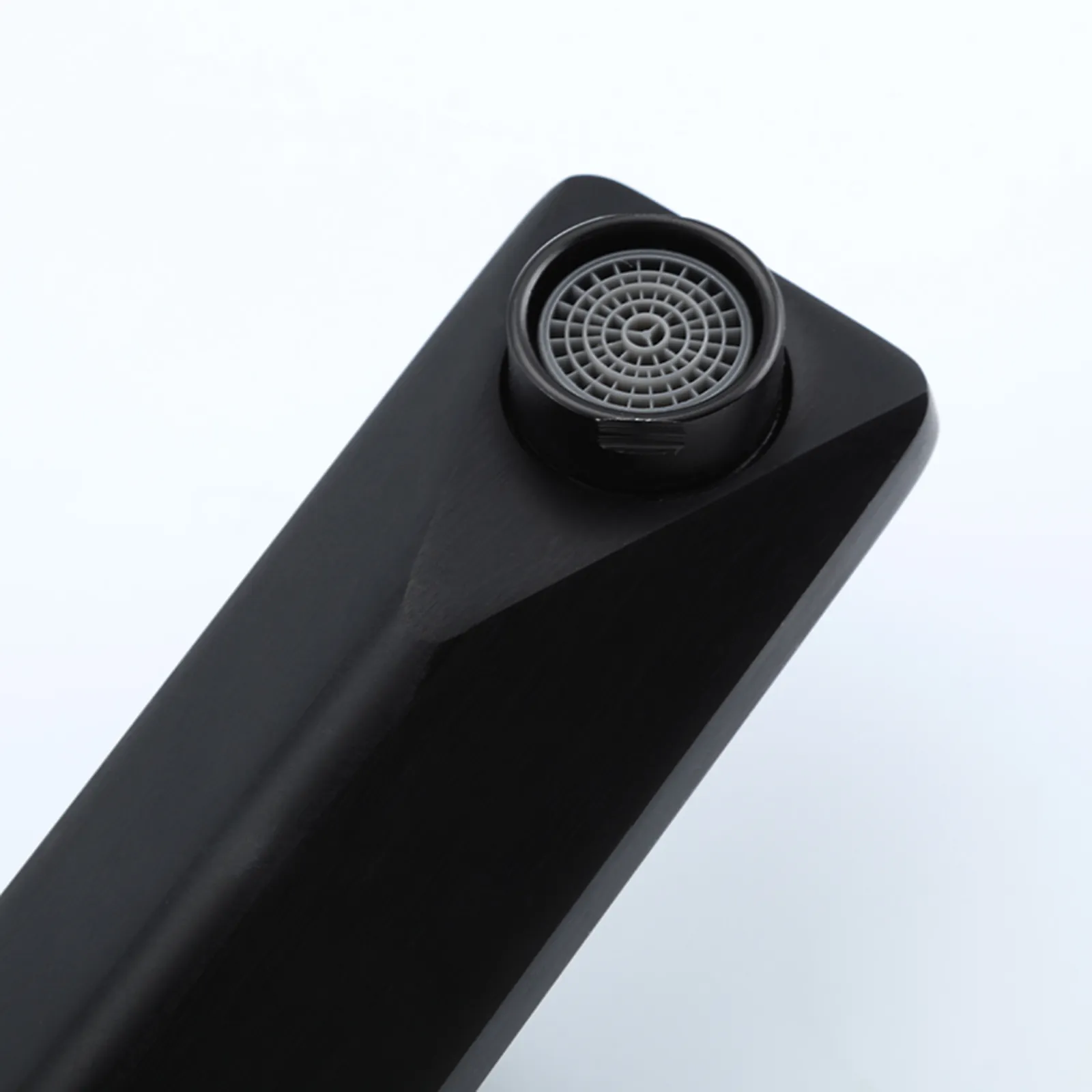 Смеситель для раковины Frap F10202-6, черный
