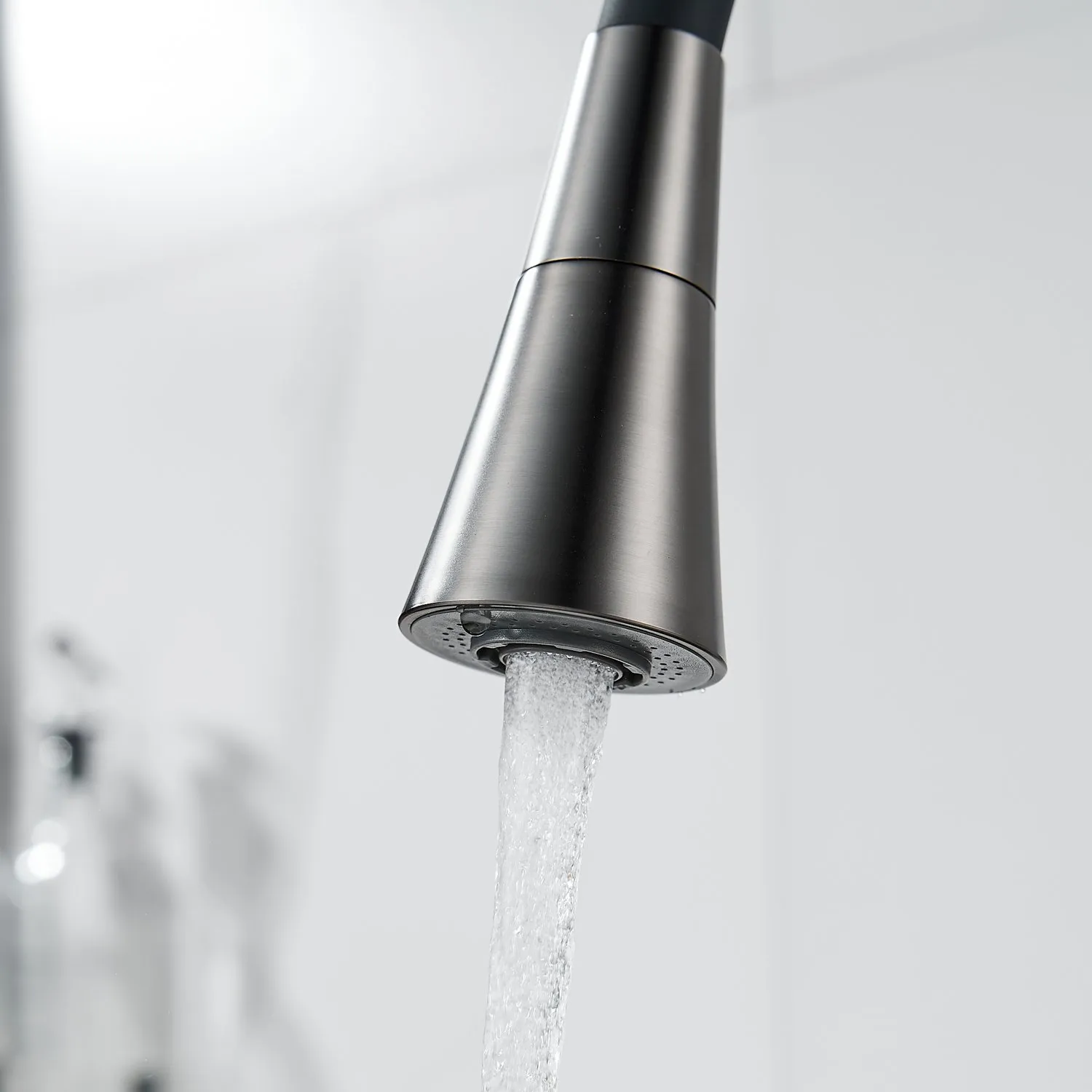 Смеситель для кухни с гибким изливом Shevanik S543T-3, оружейная сталь/черный