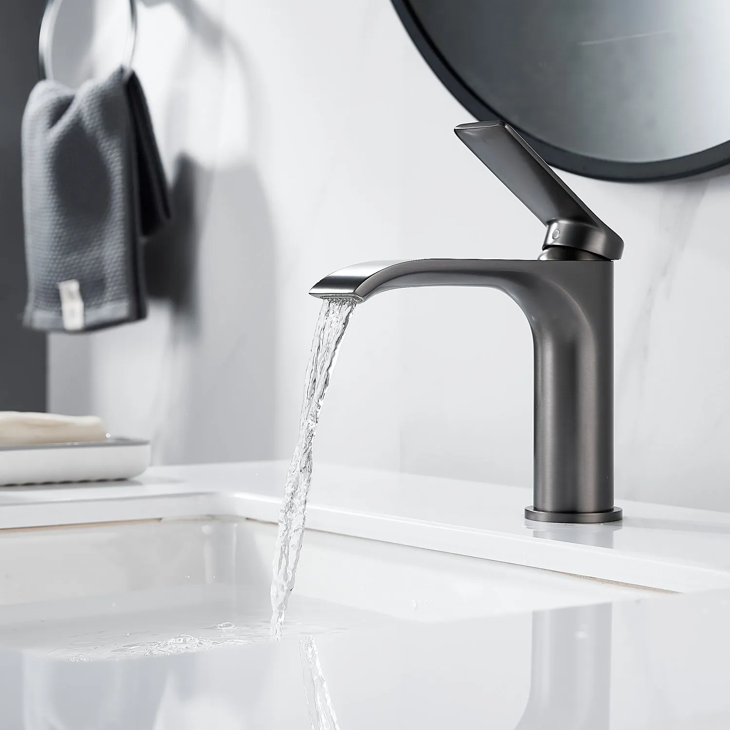 Смеситель для раковины Shevanik S4101T, оружейная сталь