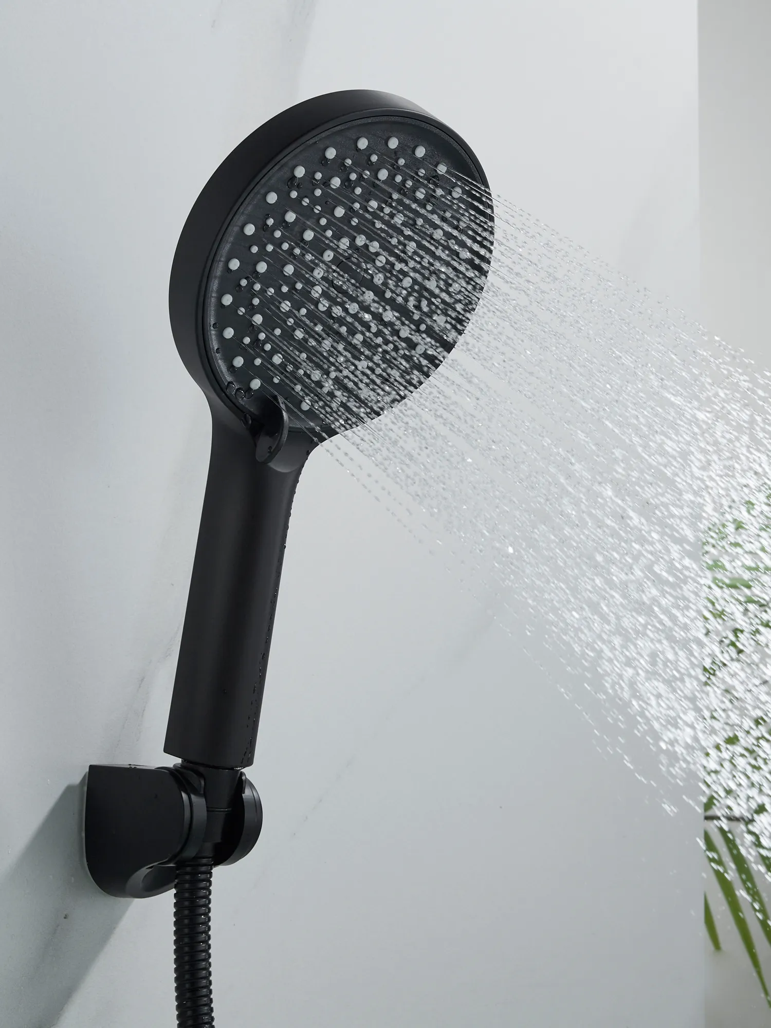 Смеситель для ванны Shevanik S4722H, черный
