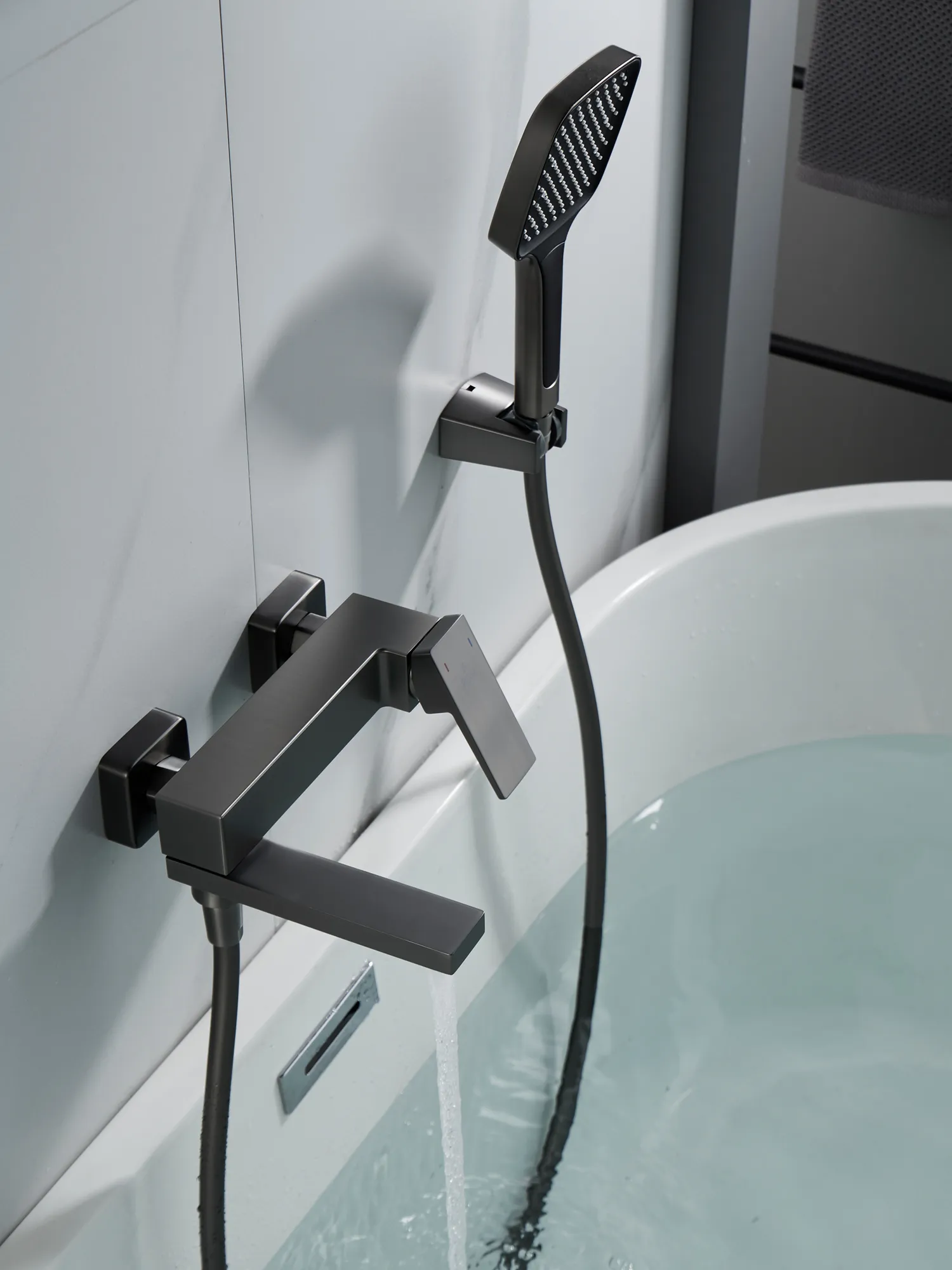 Смеситель для ванны Rose R2802T, оружейная сталь