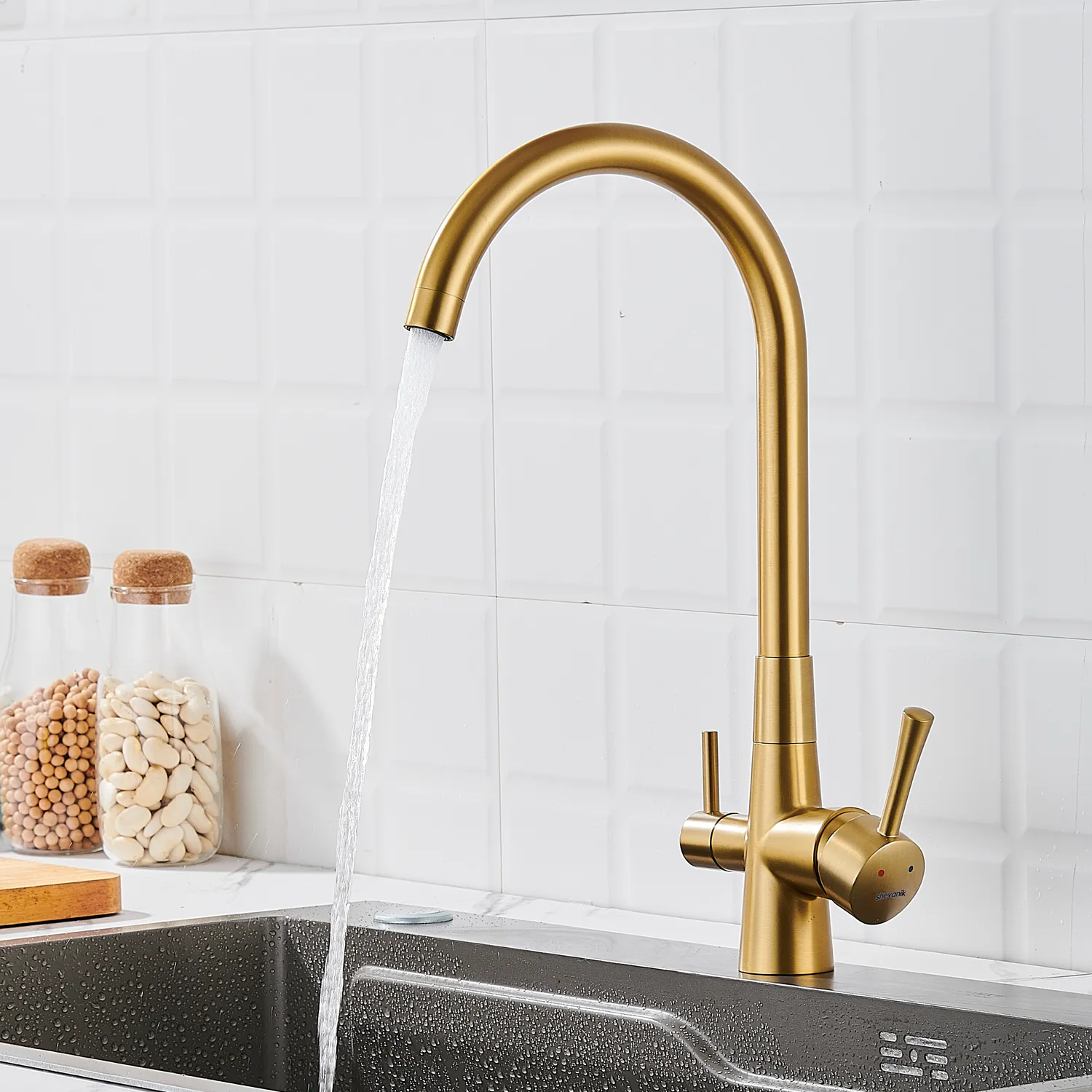 Смеситель для кухни с подключением фильтра Shevanik S428G, золотой сатин