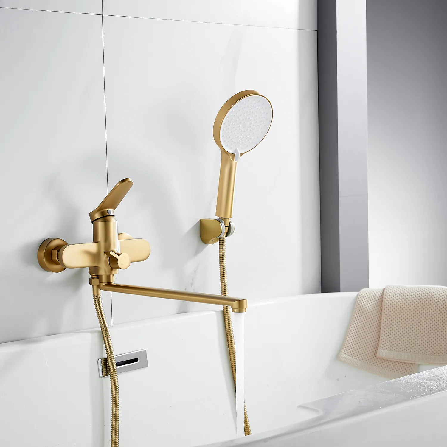 Смеситель для ванны Shevanik S4322G, золотой сатин